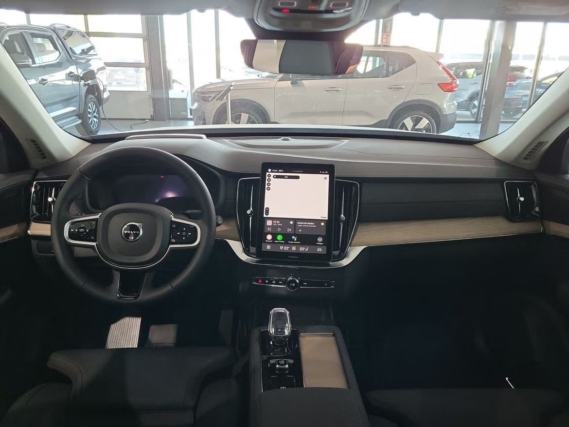 VOLVO XC90 T8 eAWD PluginHybrid Ultra Bright Geartronic-image-7