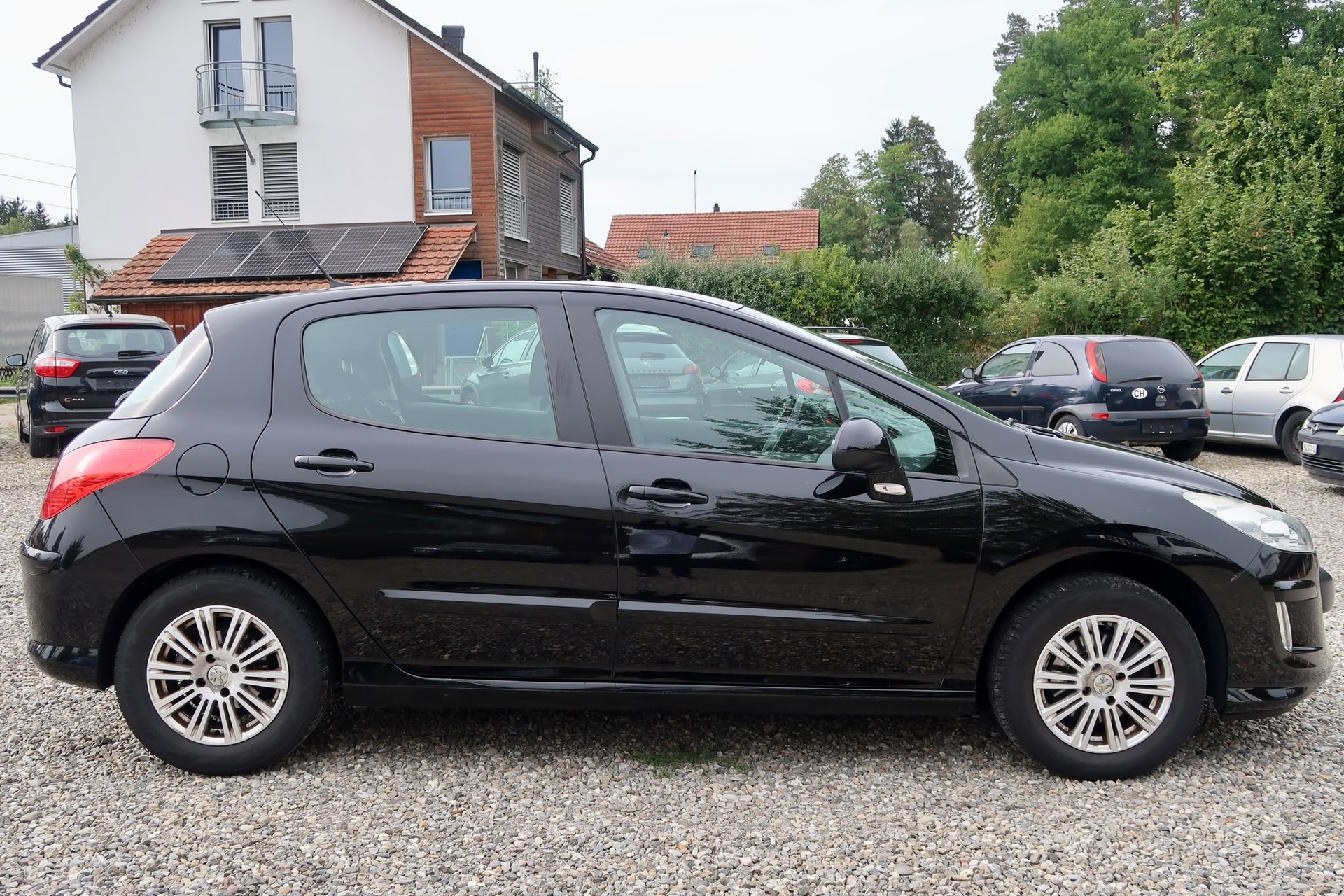 PEUGEOT 308 1.6 16V VTI Sport-image-2