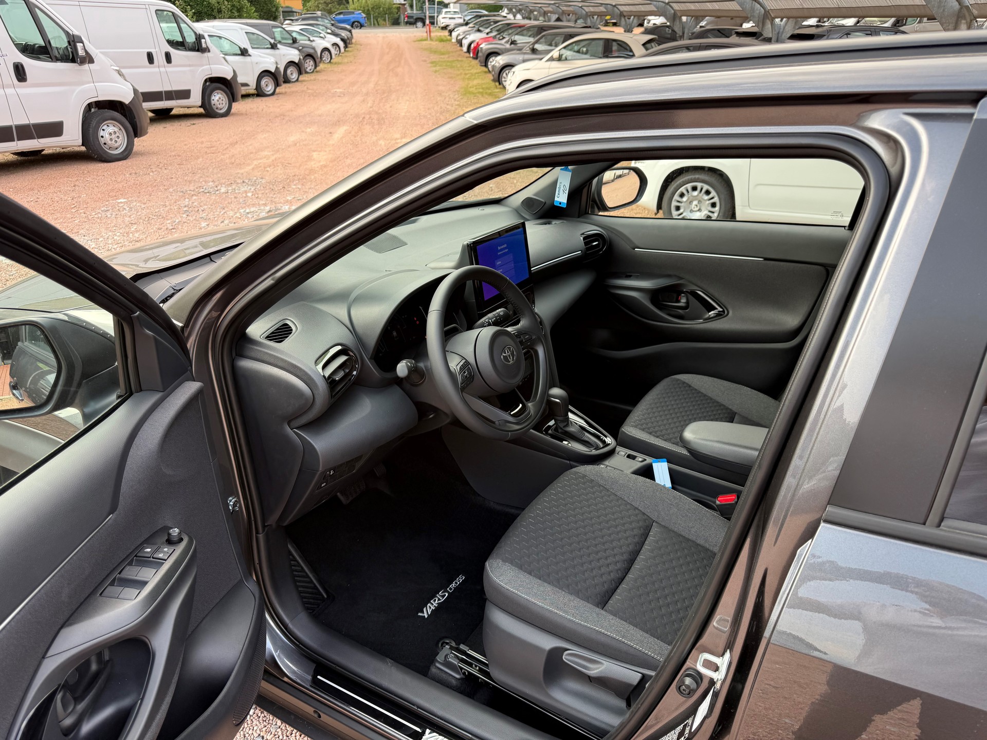 TOYOTA Yaris Cross 1.5 Trend e-CVT-image-8