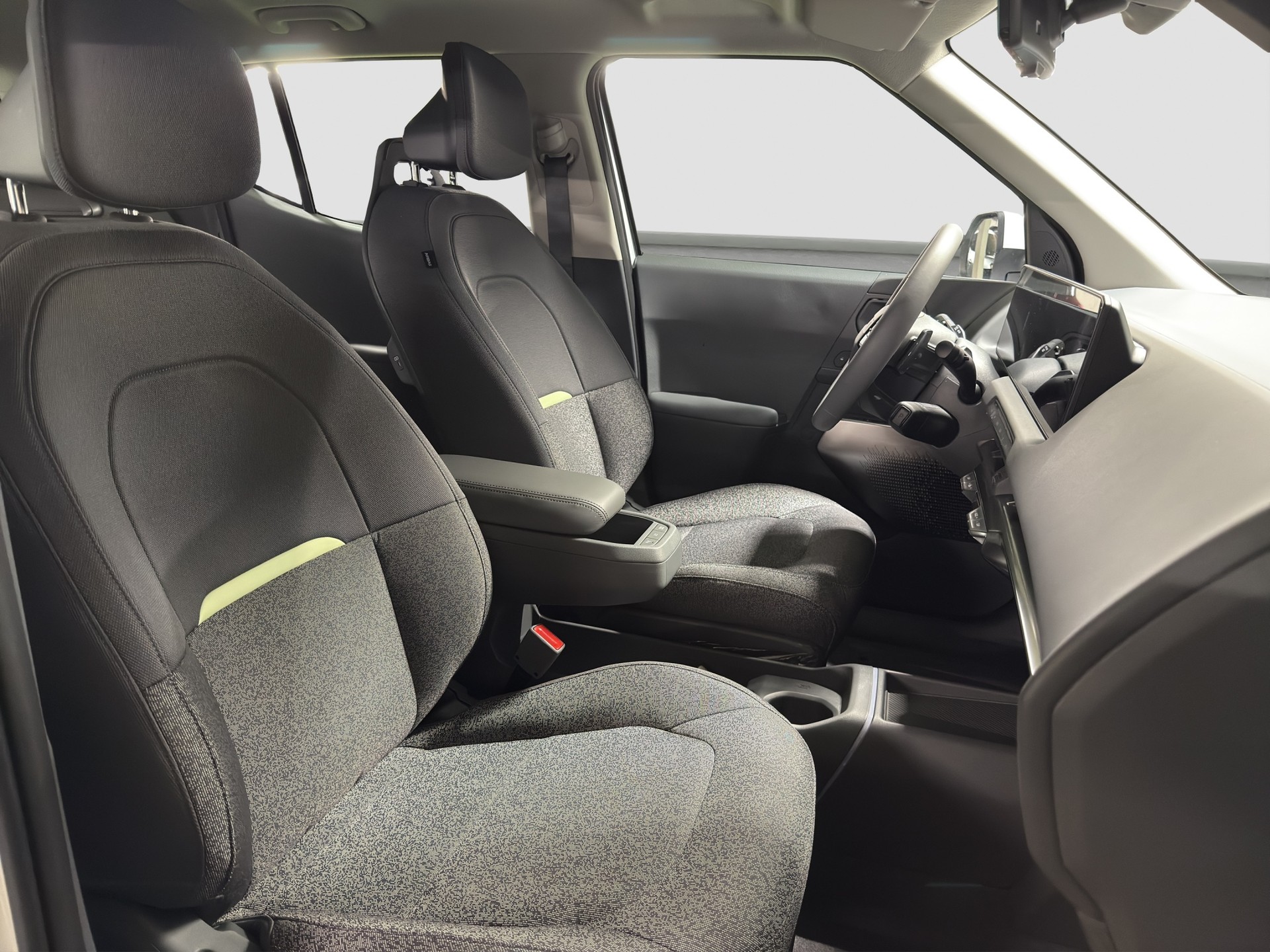 KIA EV2 61 kWh Air 4P-image-9