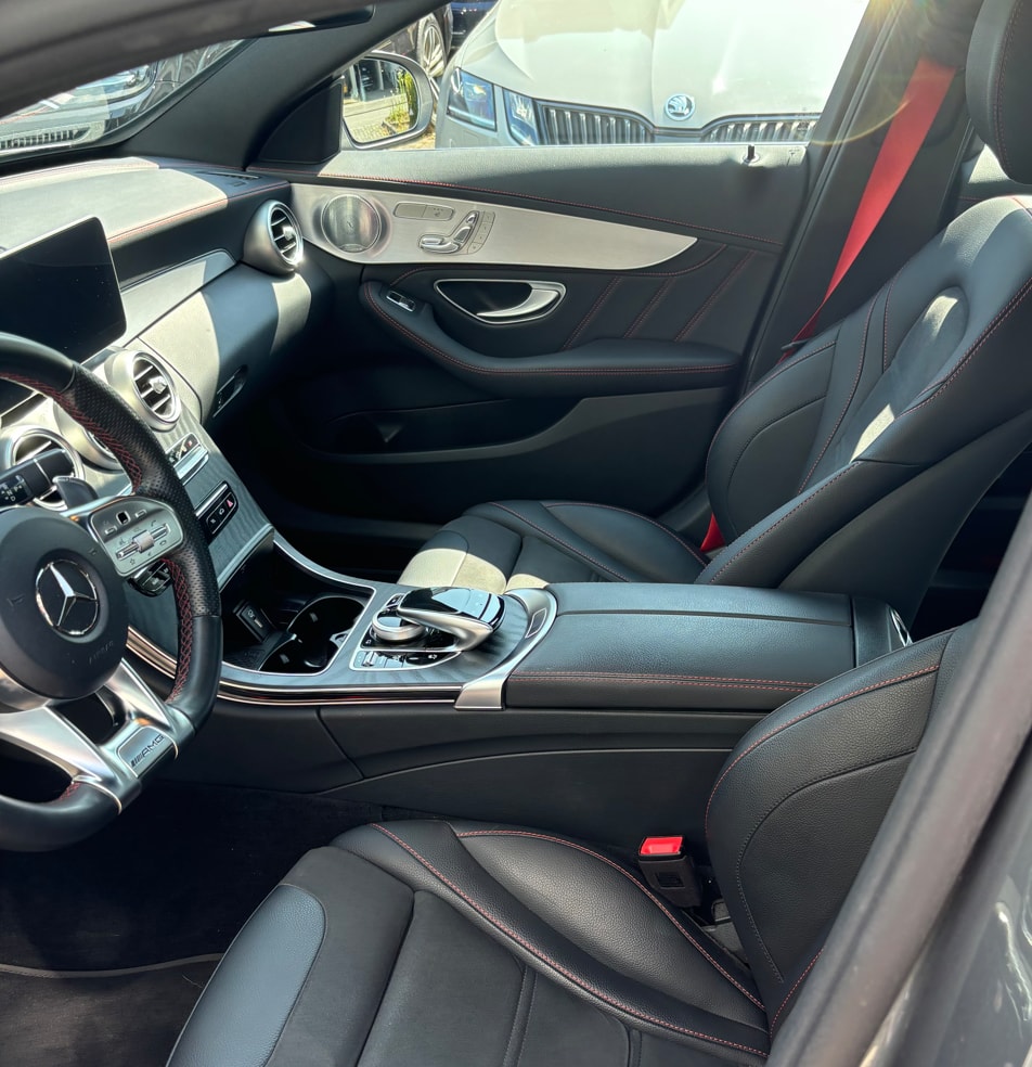MERCEDES-BENZ C 43 AMG 4matic-image-4