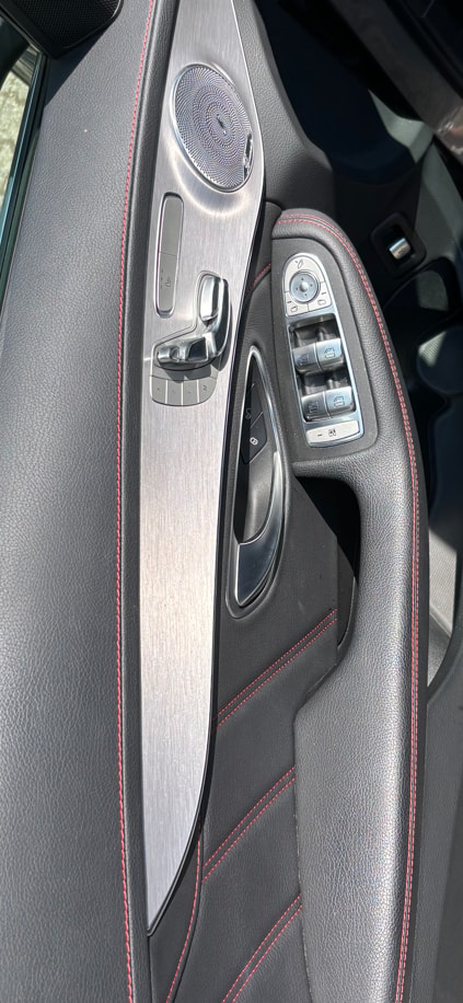 MERCEDES-BENZ C 43 AMG 4matic-image-5
