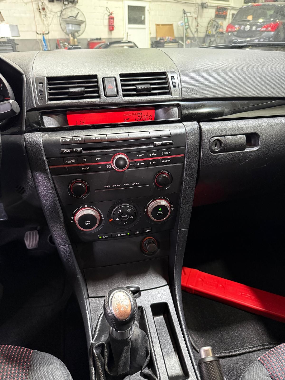 MAZDA 3 1.6 16V Confort-image-8