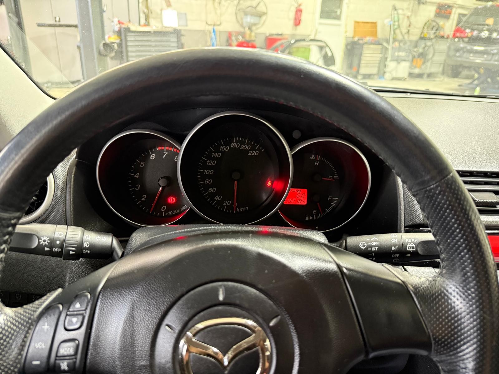 MAZDA 3 1.6 16V Confort-image-9