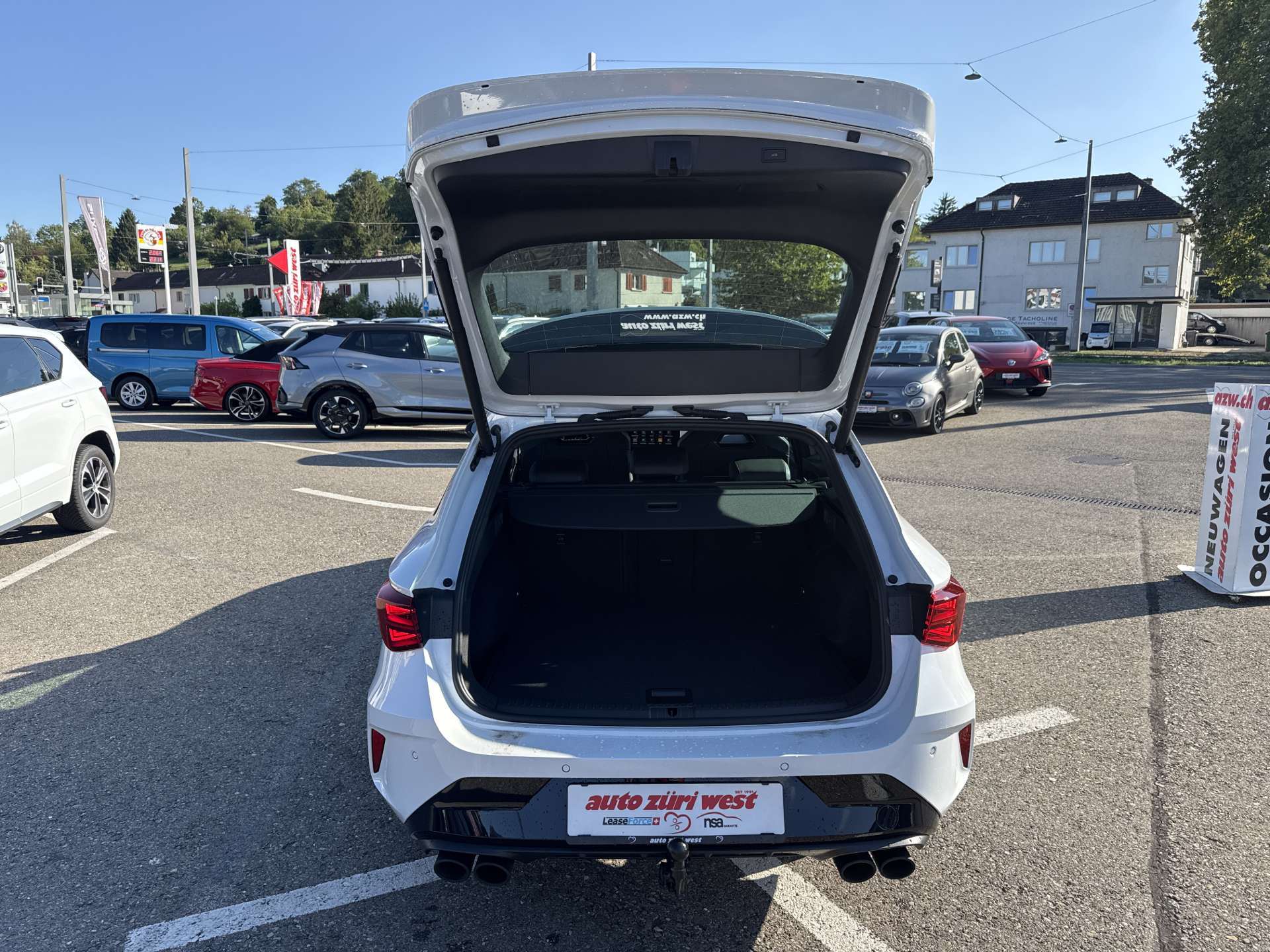 CUPRA LEON ST 2.0 TSi VZ 4Drive 333PS DSG-Automat-image-7