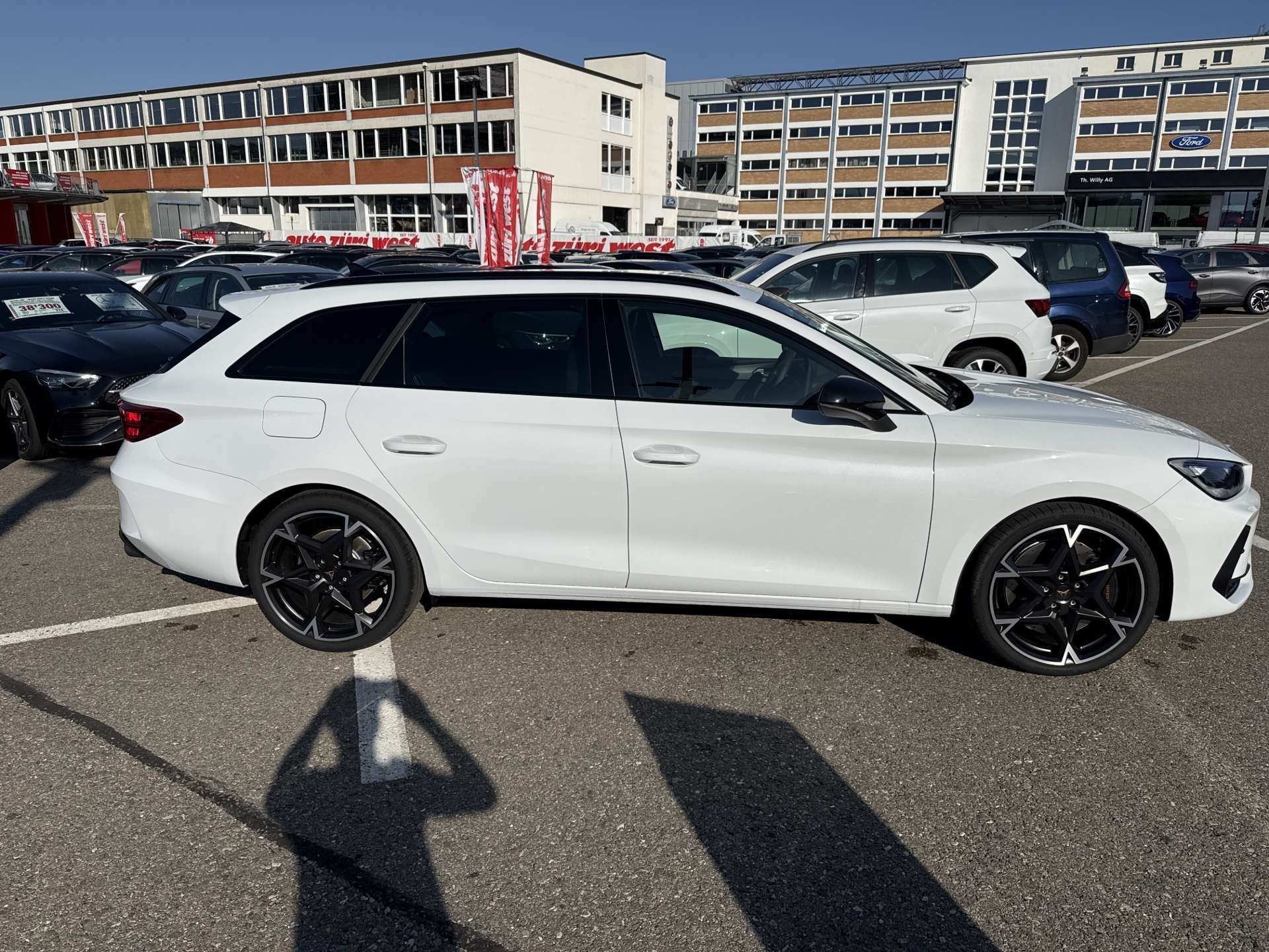 CUPRA LEON ST 2.0 TSi VZ 4Drive 333PS DSG-Automat-image-10