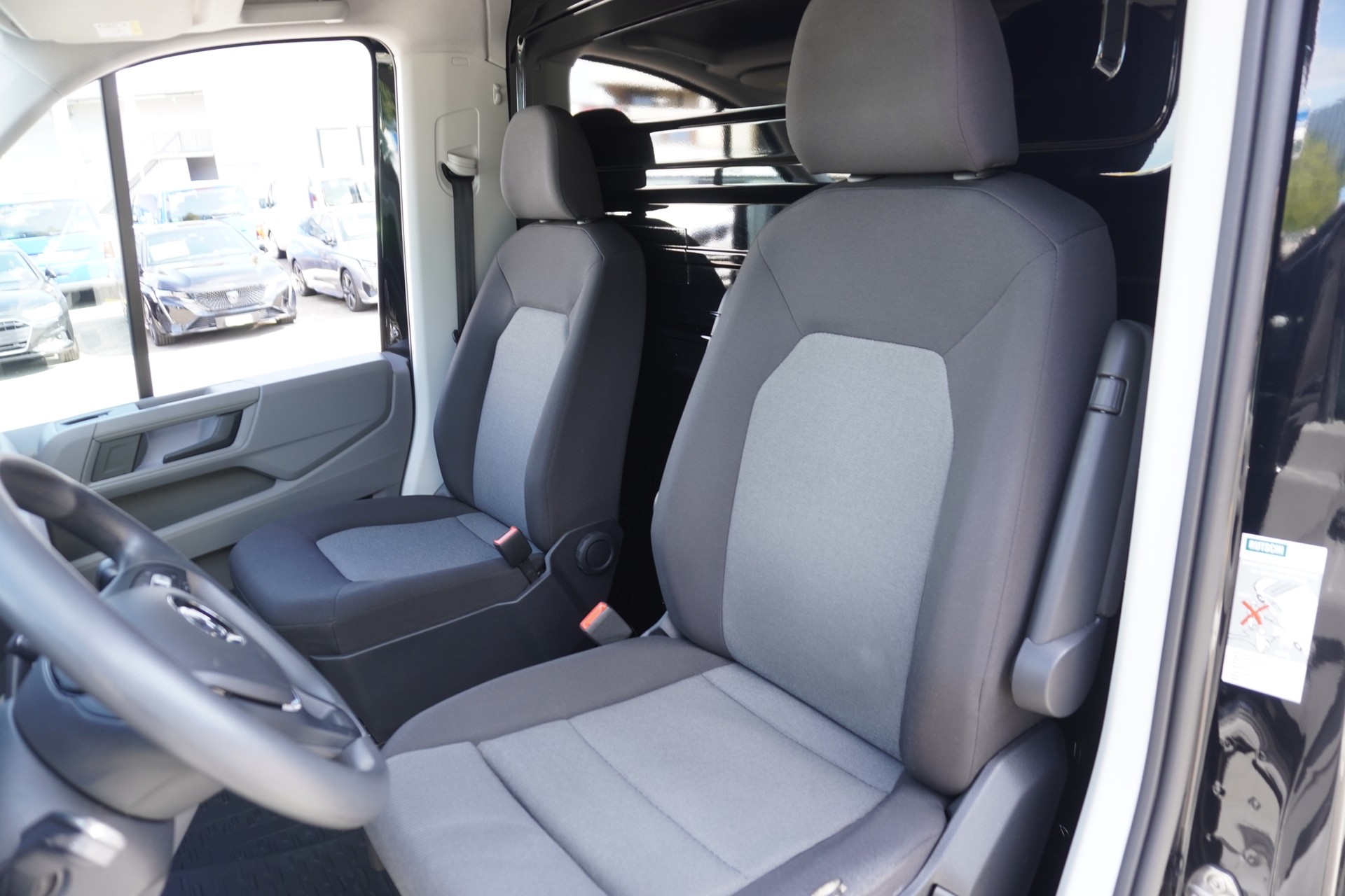 VW Crafter 35 2.0 BiTDI Hebebuhne Champion L4 A-image-22