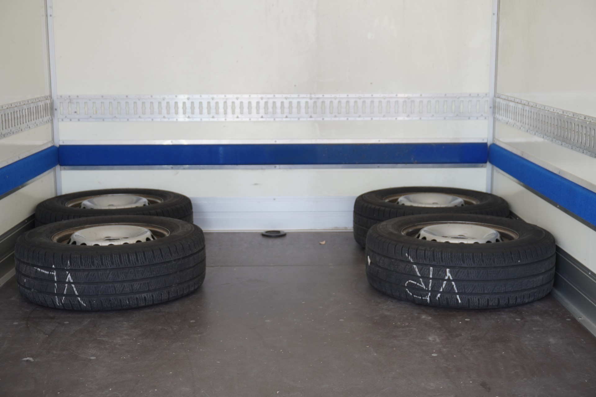 VW Crafter 35 2.0 BiTDI Hebebuhne Champion L4 A-image-31