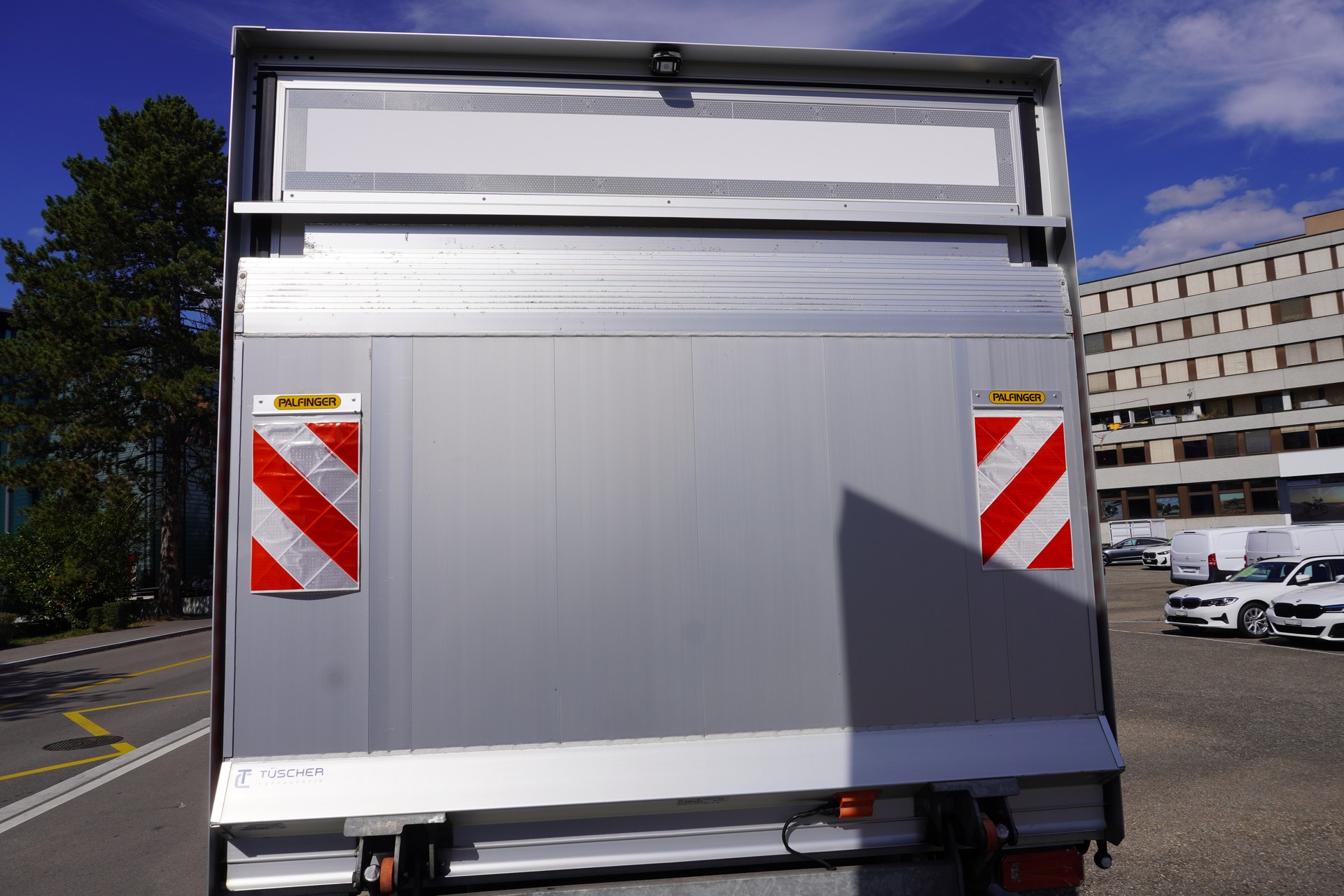 VW Crafter 35 2.0 BiTDI Hebebuhne Champion L4 A-image-5