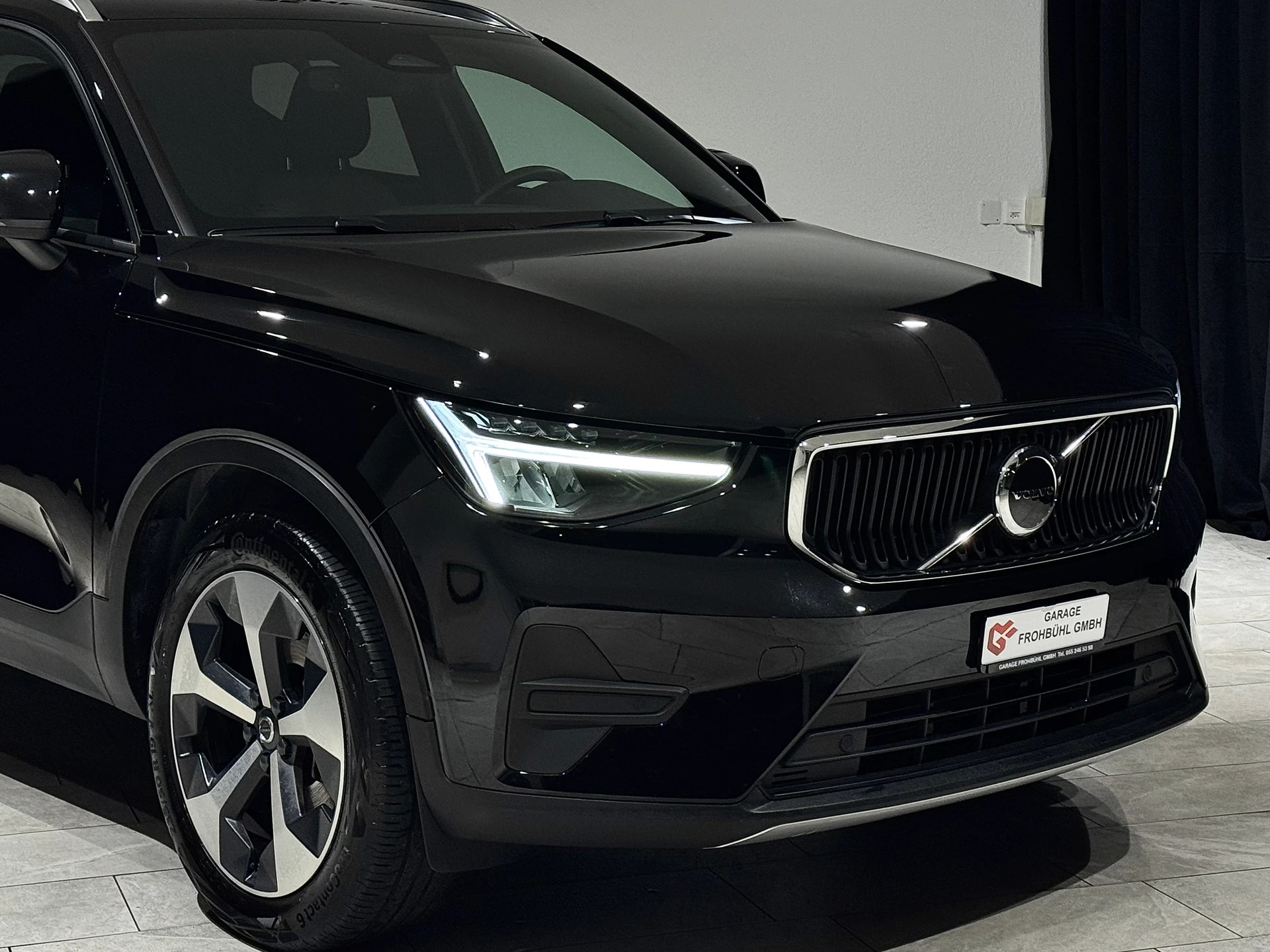 VOLVO XC40 B3 Benzin Mild Hybrid Core DCT-image-8