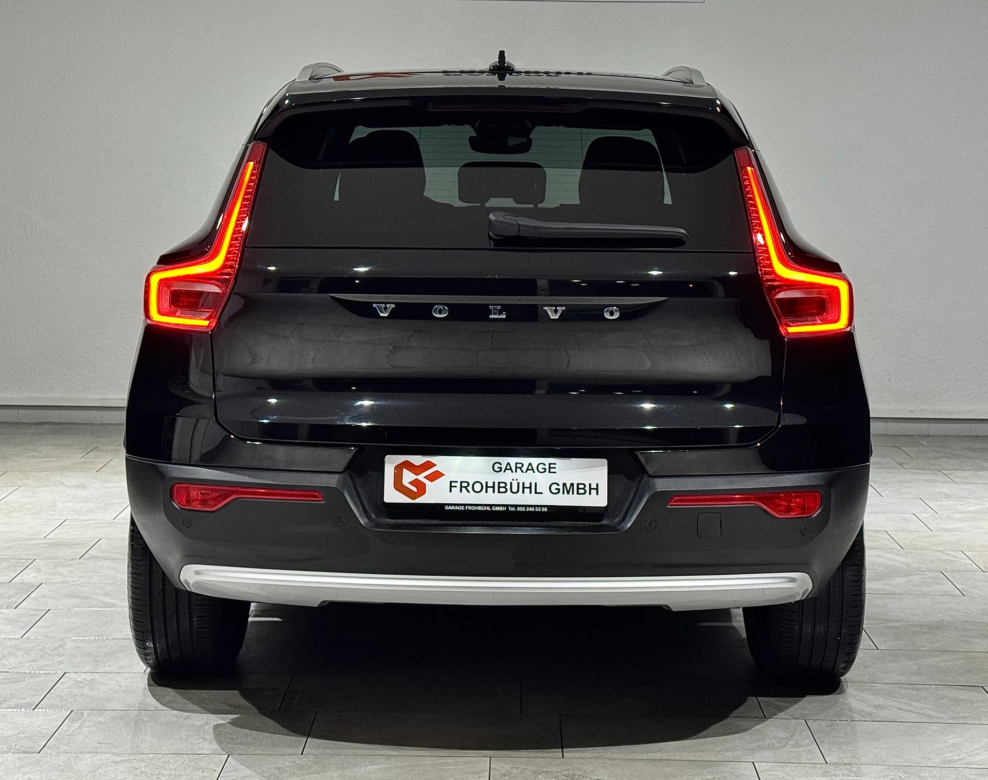 VOLVO XC40 B3 Benzin Mild Hybrid Core DCT-image-5
