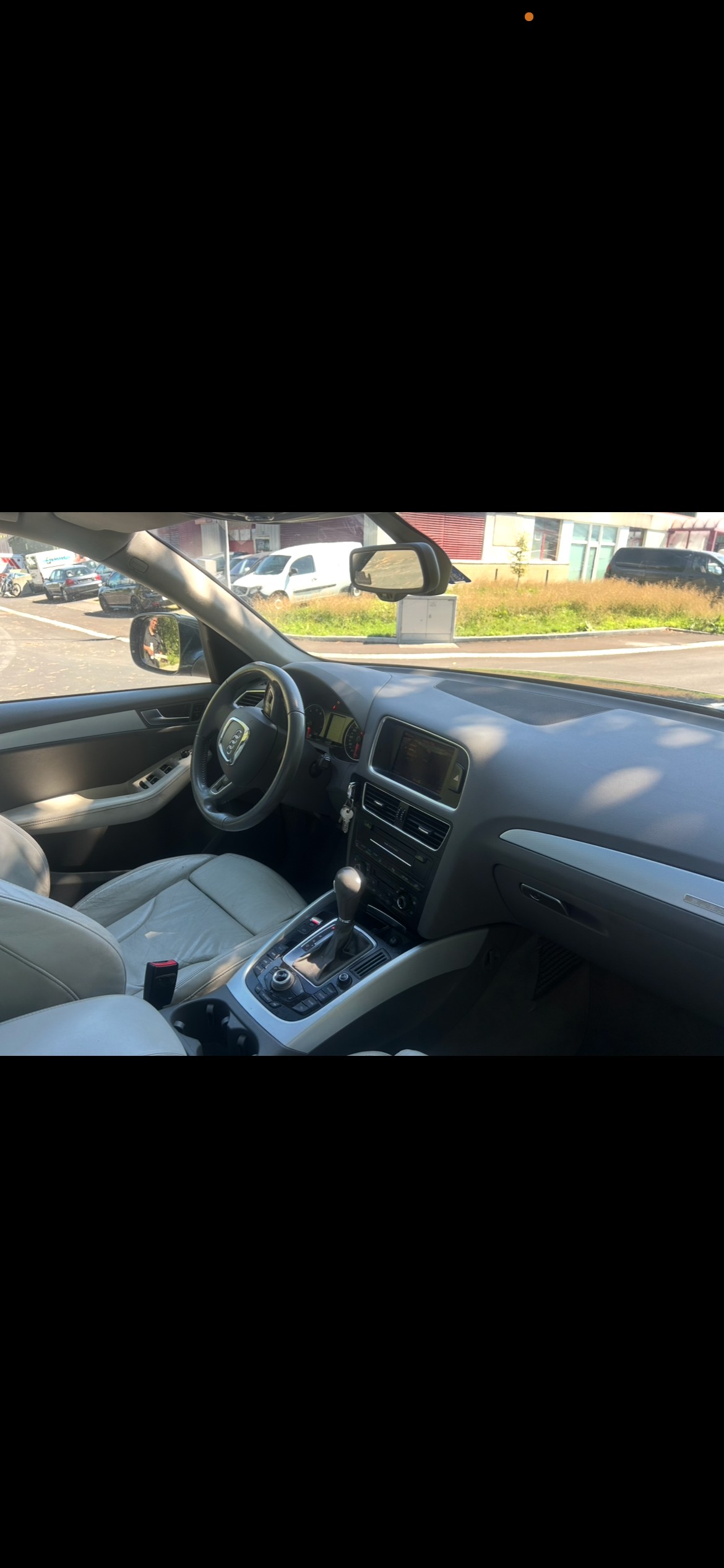 AUDI Q5 2.0 TFSI quattro S-tronic-image-13