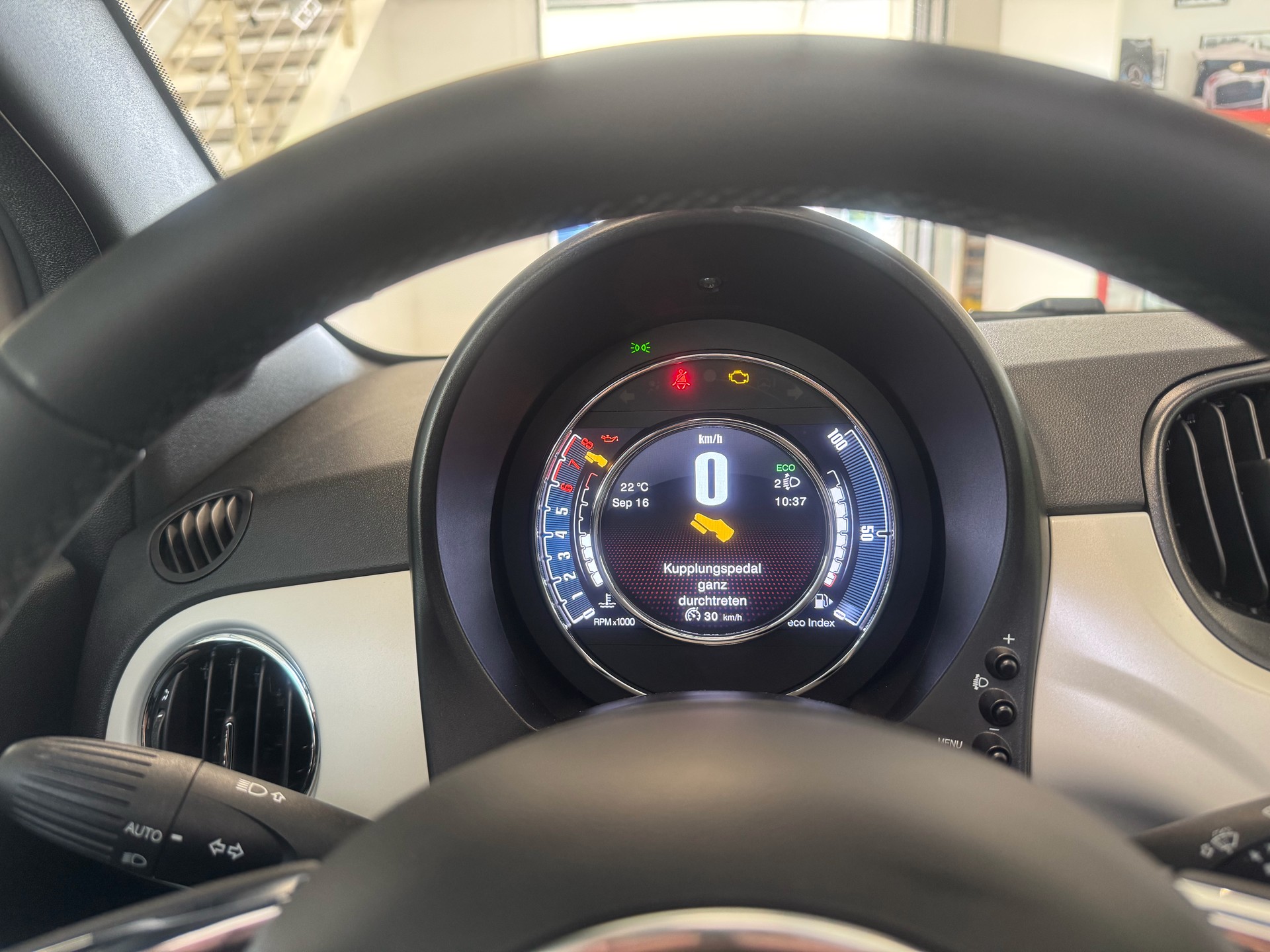 FIAT 500C 0.9 Twinair Mirror-image-7