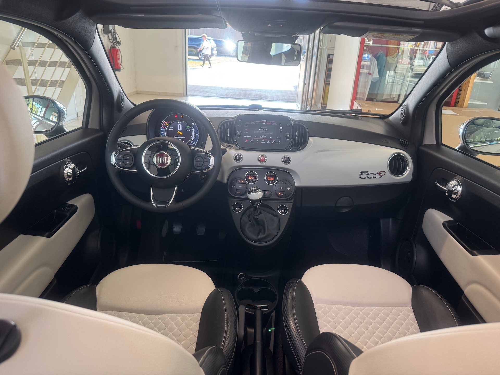 FIAT 500C 0.9 Twinair Mirror-image-10