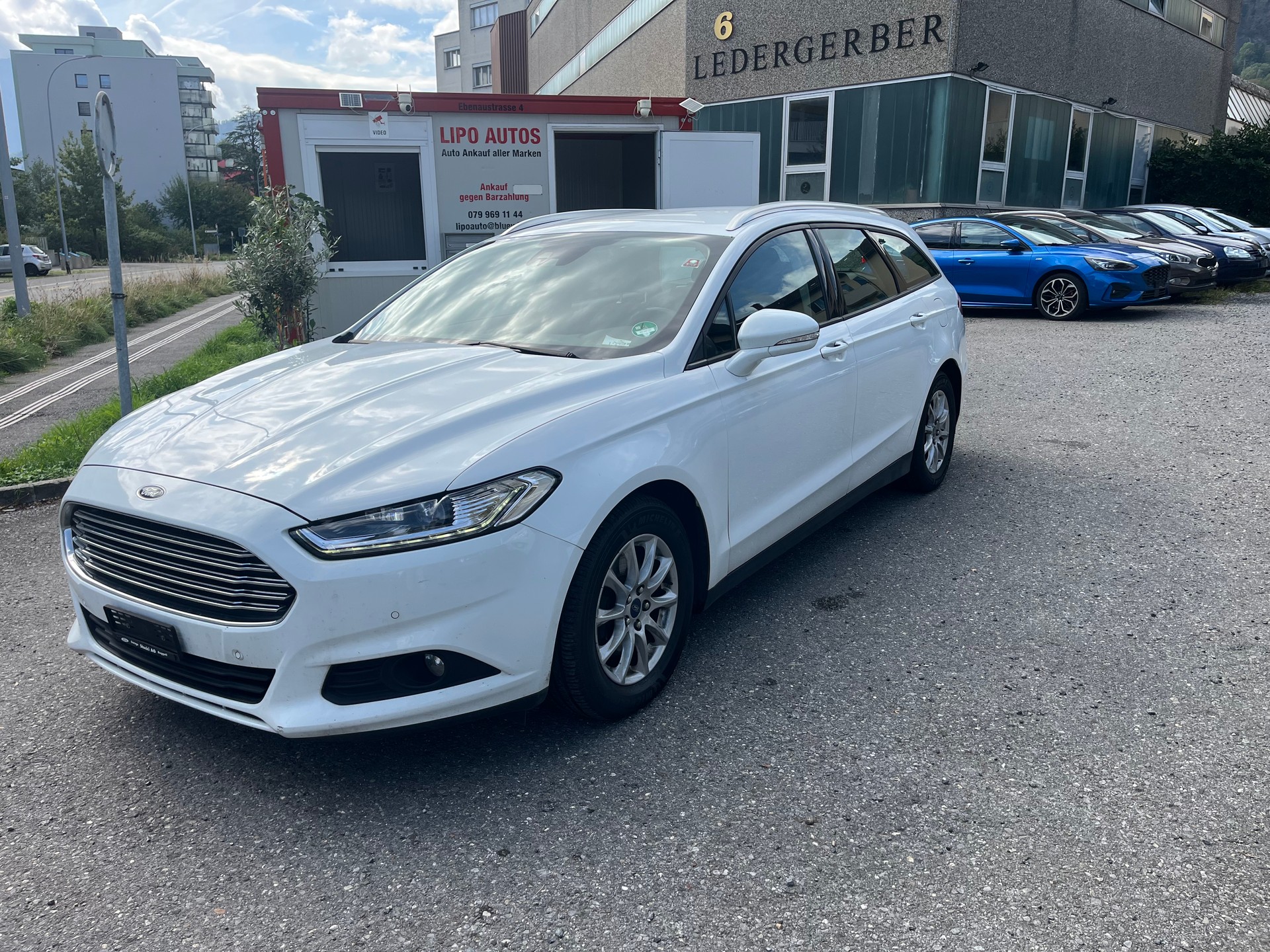FORD Mondeo 2.0 TDCi Trend PowerShift-image-1