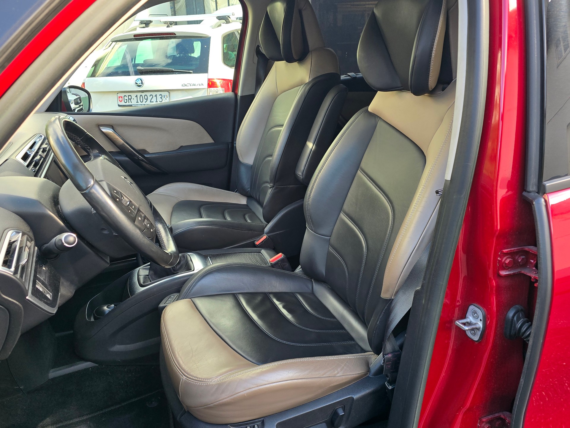 CITROEN Grand C4 Picasso 2.0 BlueHDi Exclusive-image-9