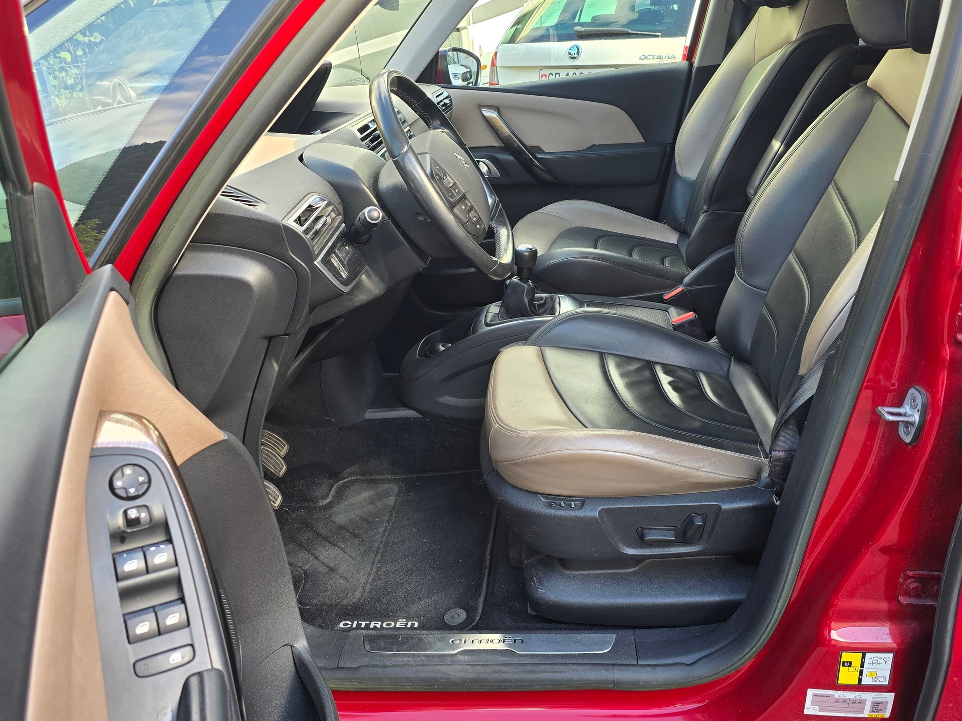 CITROEN Grand C4 Picasso 2.0 BlueHDi Exclusive-image-8