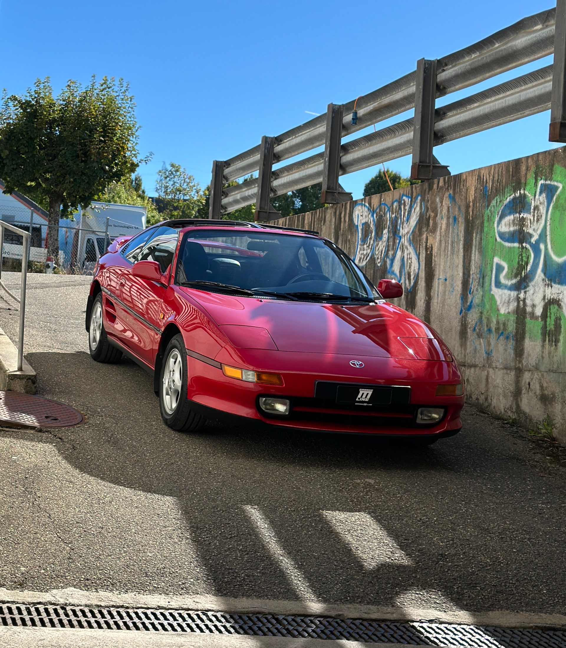 TOYOTA MR2 2.0-image-0