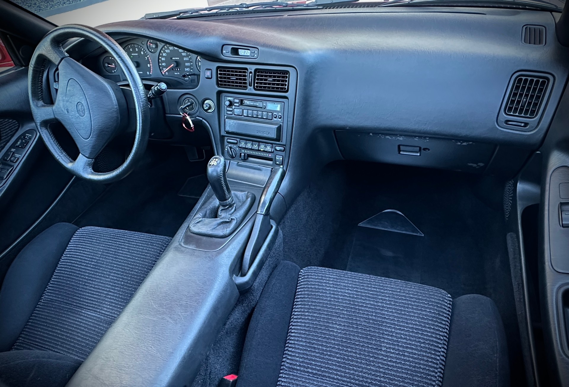 TOYOTA MR2 2.0-image-7