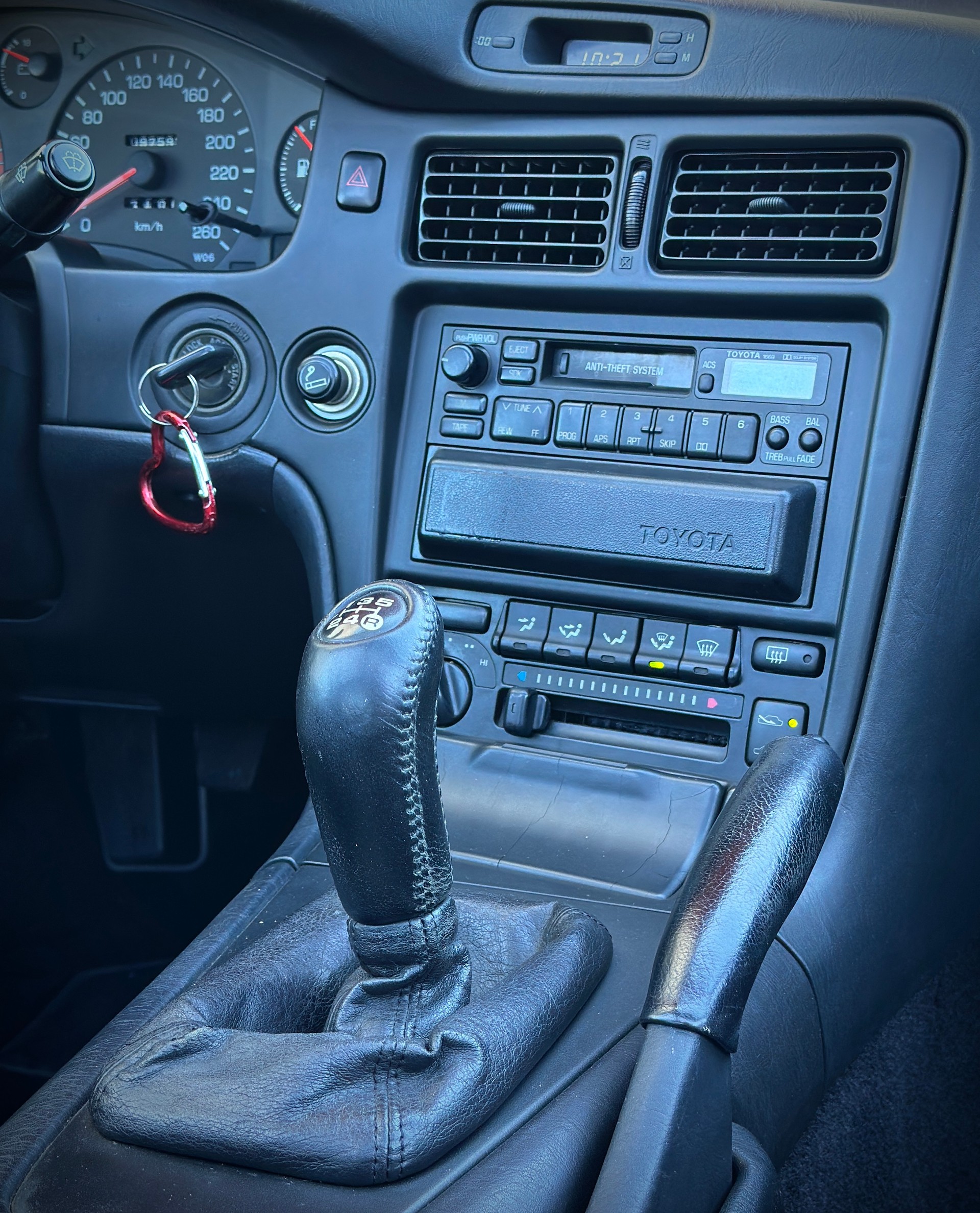 TOYOTA MR2 2.0-image-8