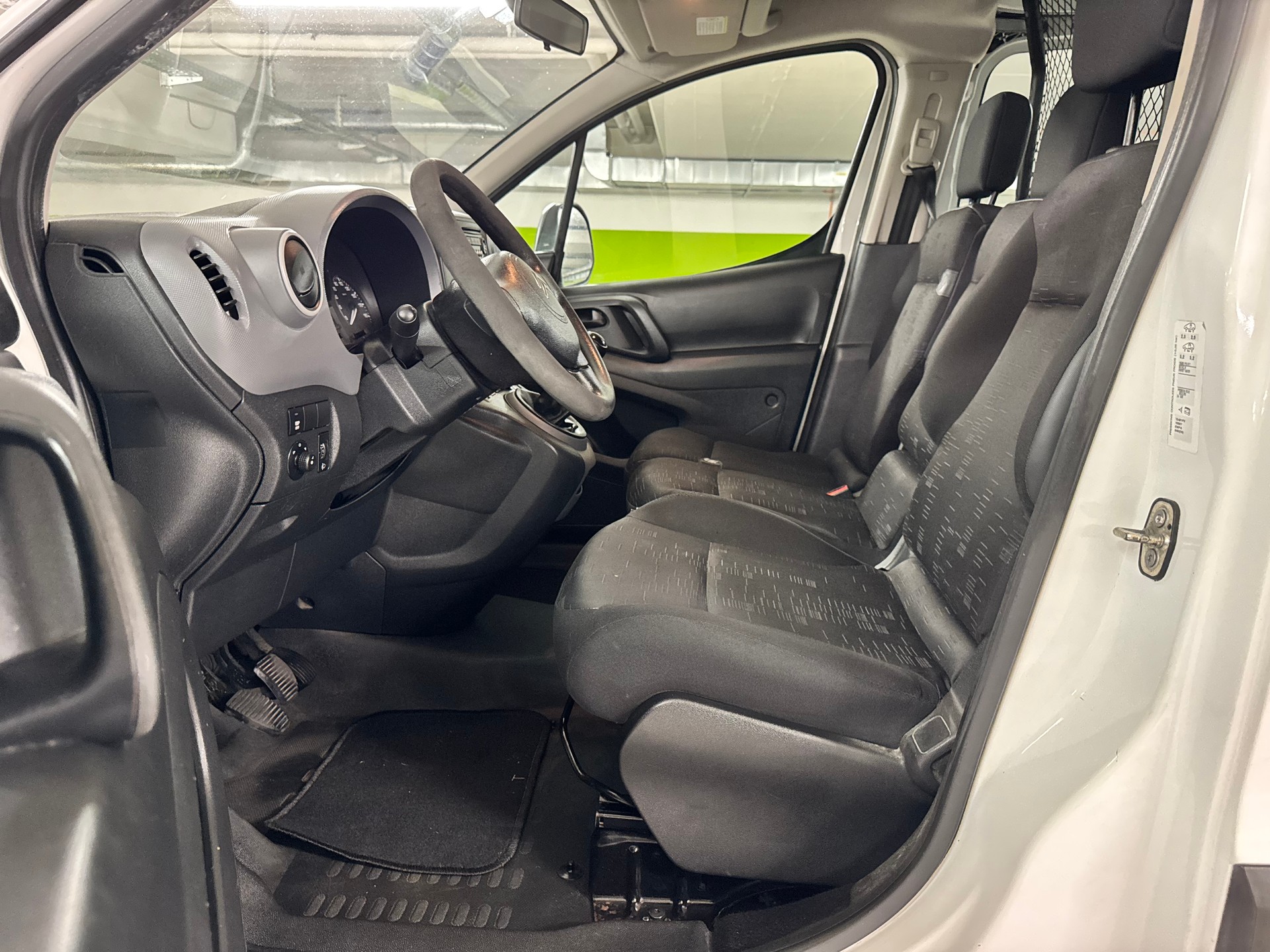 CITROEN Berlingo 1.6i 600 Komfort (Confort)-image-12