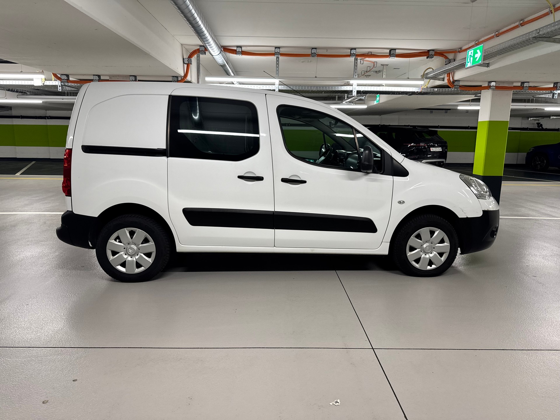 CITROEN Berlingo 1.6i 600 Komfort (Confort)-image-3