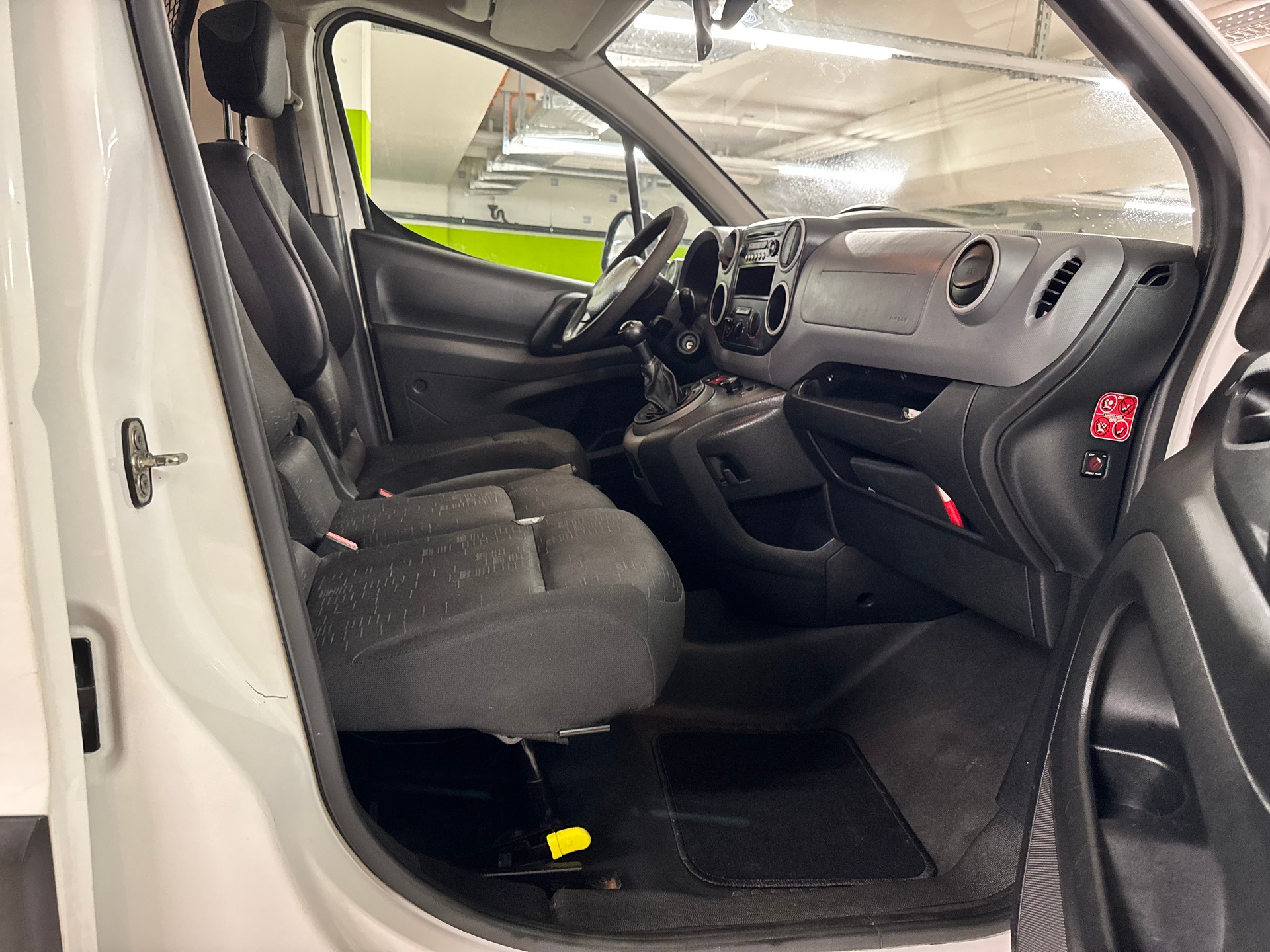 CITROEN Berlingo 1.6i 600 Komfort (Confort)-image-10