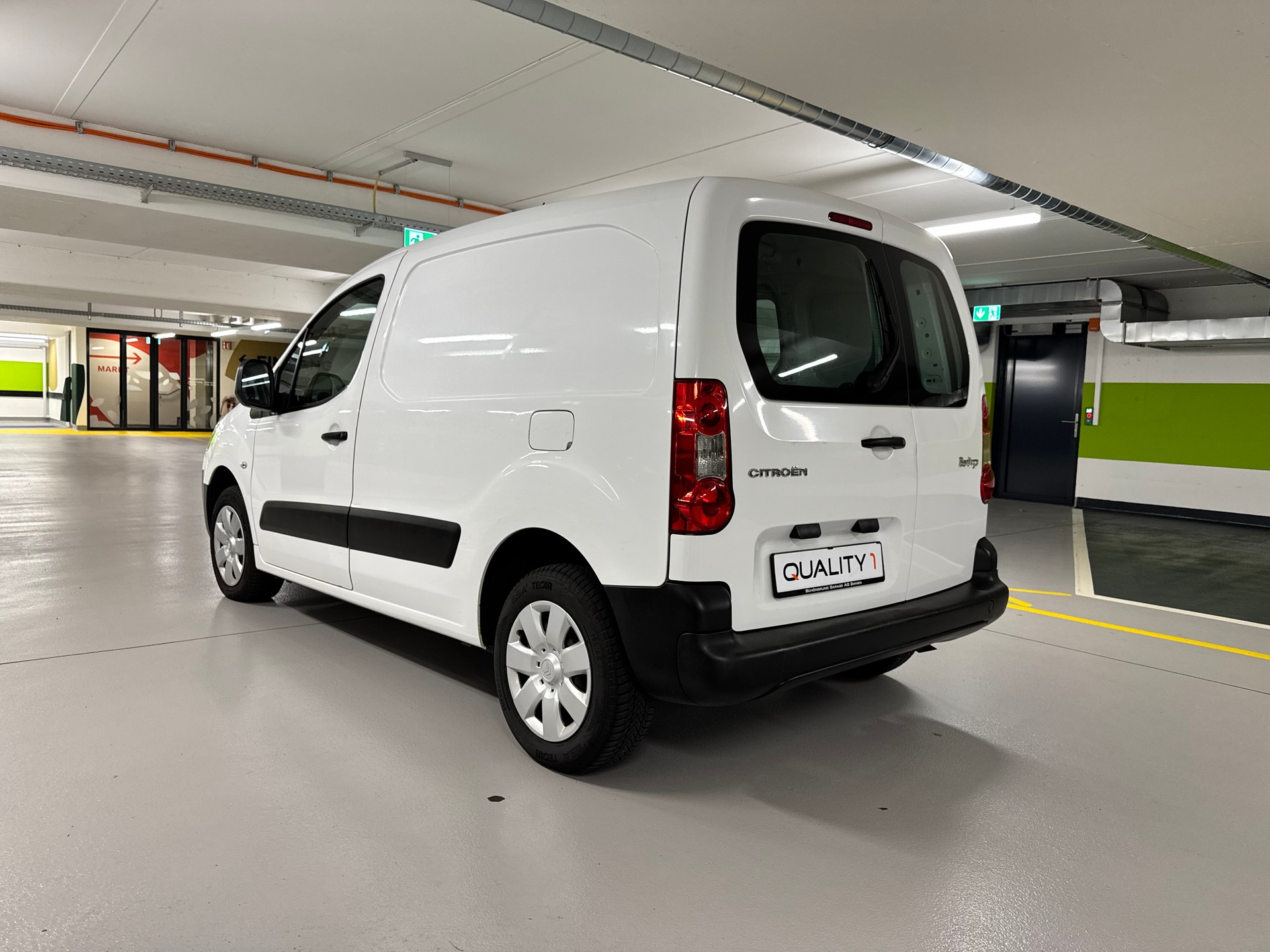 CITROEN Berlingo 1.6i 600 Komfort (Confort)-image-6