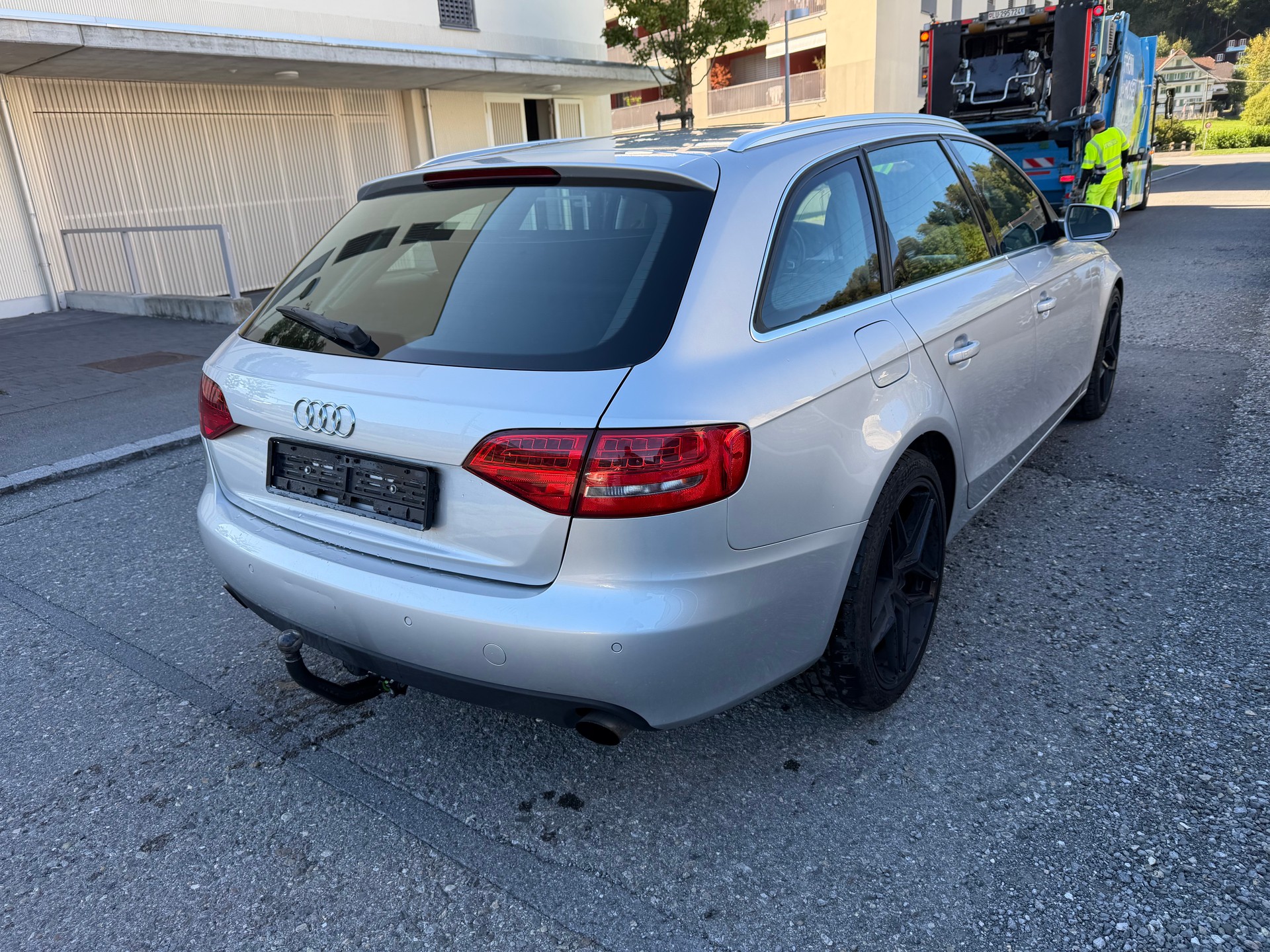 AUDI A4 Avant 2.0 TFSI quattro S-tronic-image-1