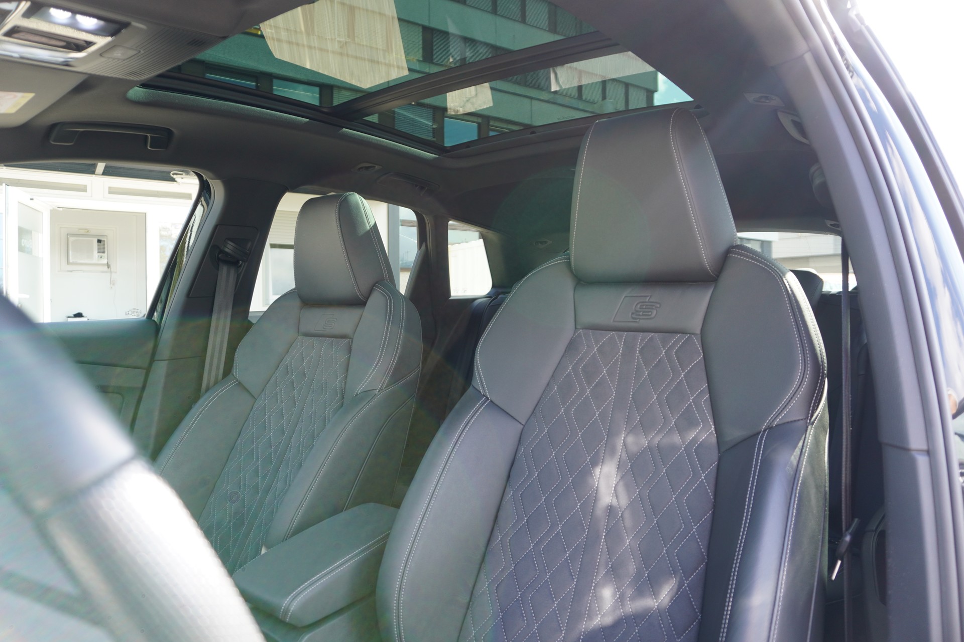 AUDI Q4 e-tron 50 quattro S-LINE!!!-image-42
