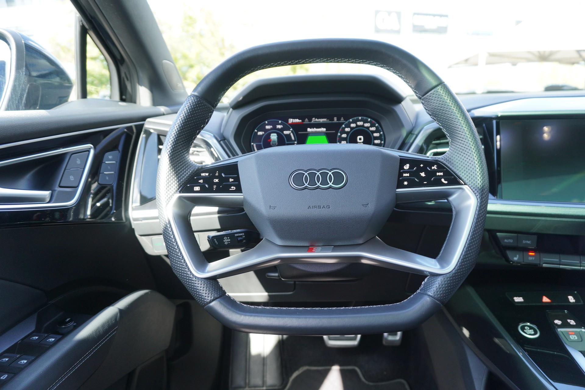 AUDI Q4 e-tron 50 quattro S-LINE!!!-image-45