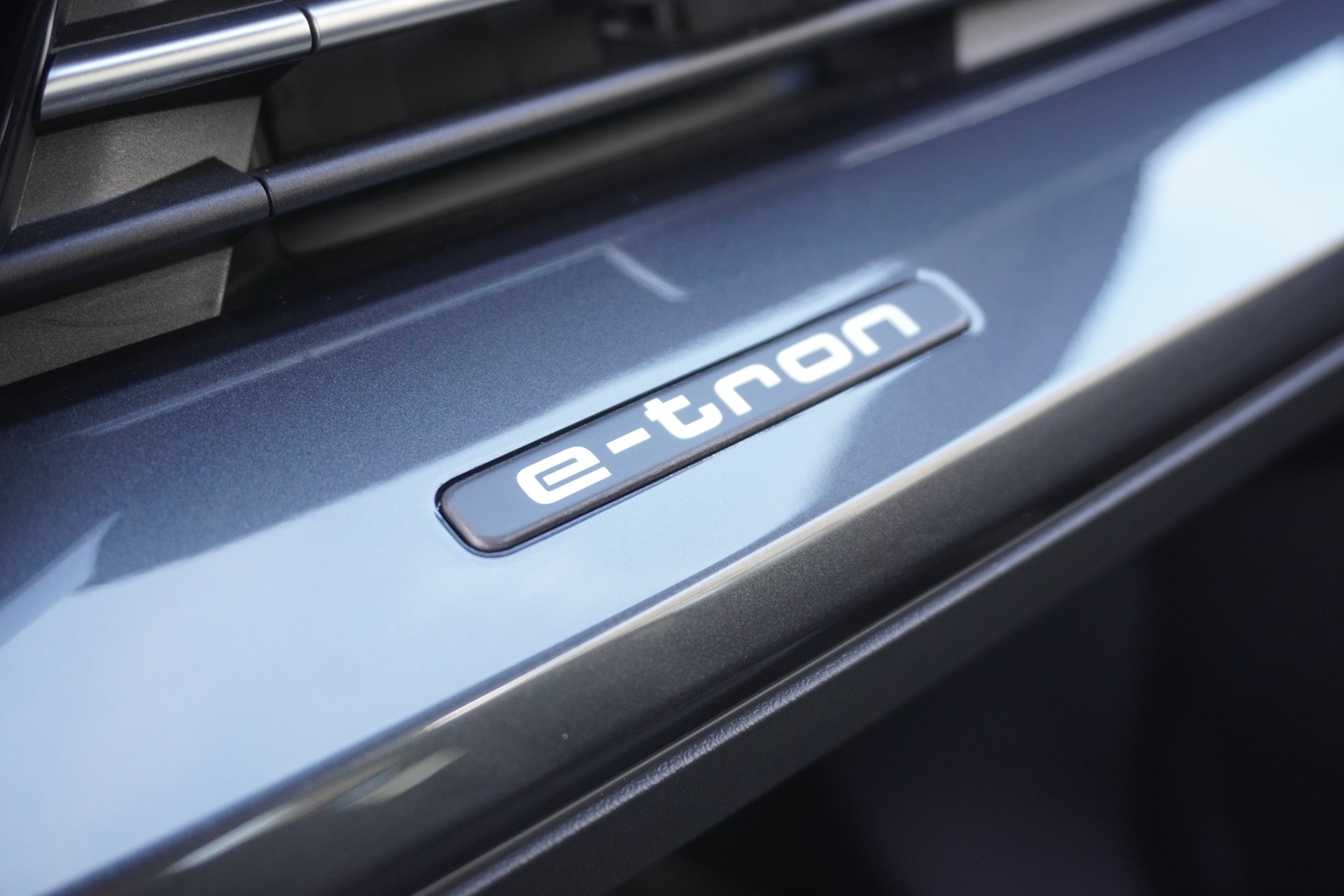 AUDI Q4 e-tron 50 quattro S-LINE!!!-image-18