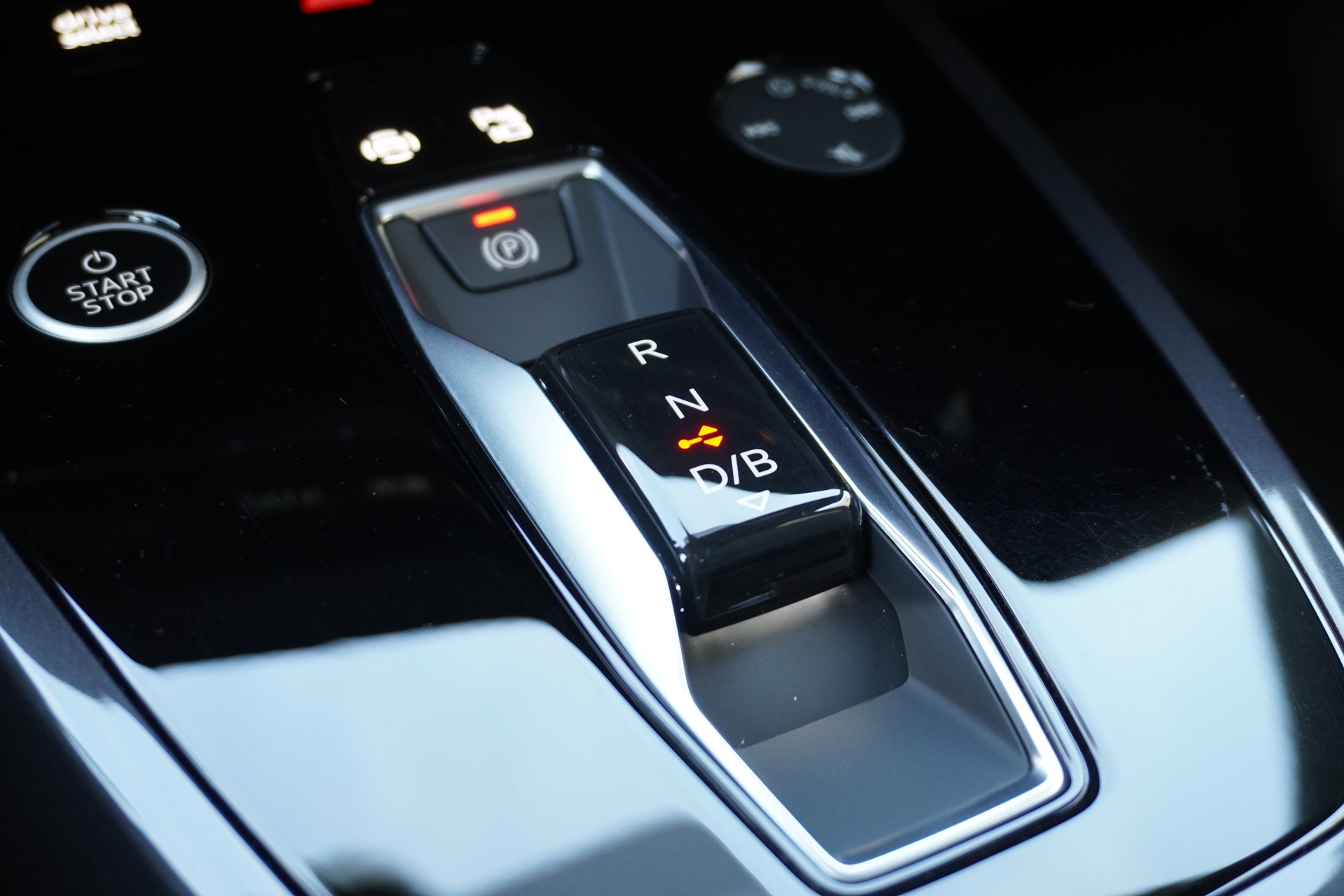 AUDI Q4 e-tron 50 quattro S-LINE!!!-image-47