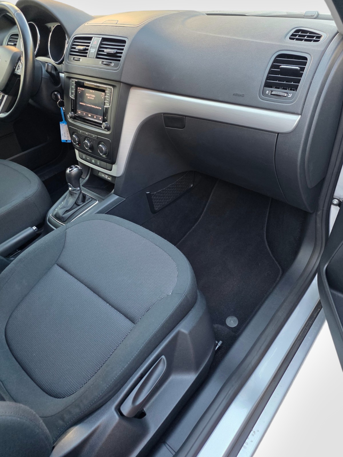 SKODA Yeti 1.8 TSI Outdoor Adventure 4x4 DSG-image-14