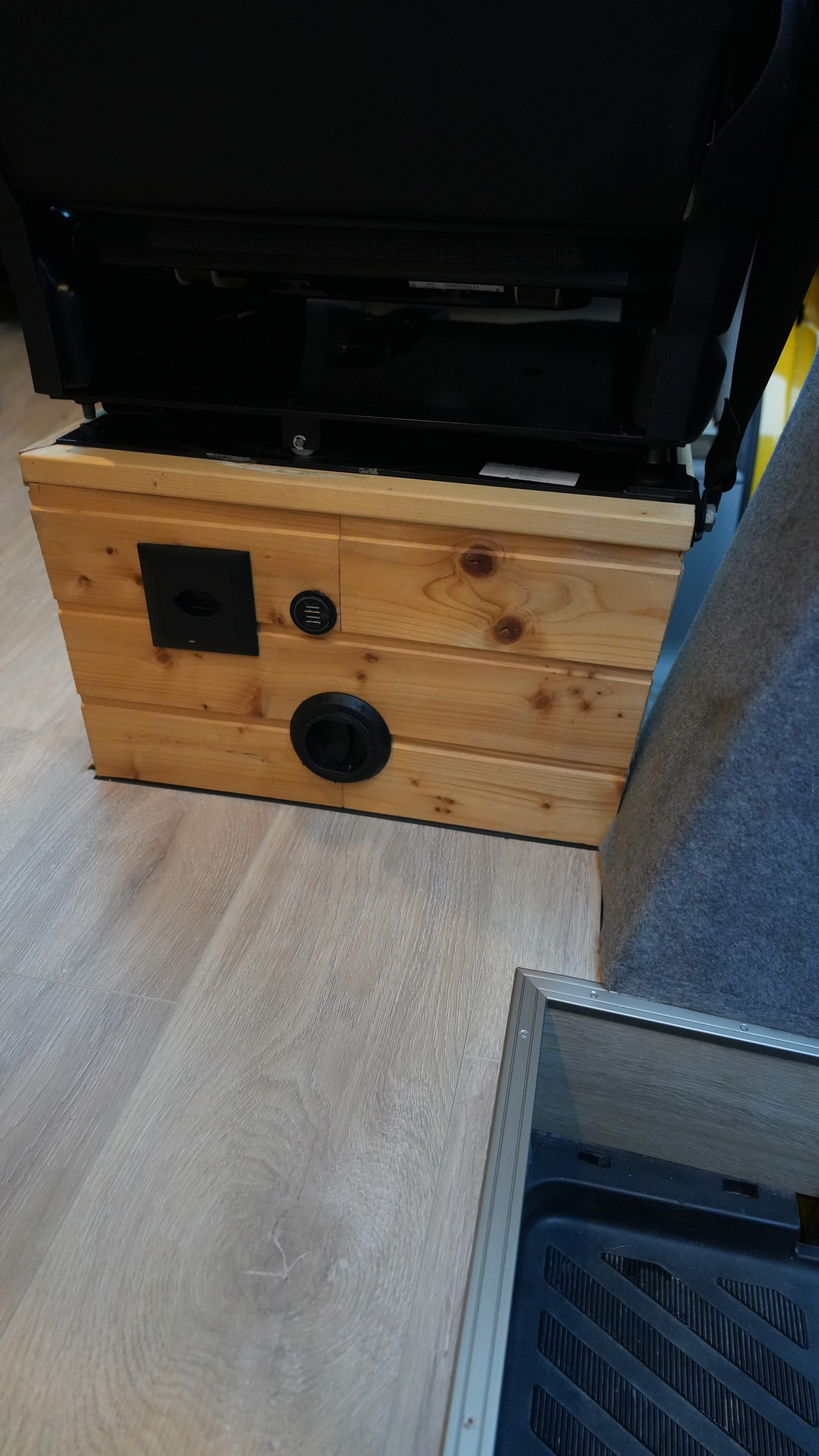 VW Crafter Campervan / Top Zustand-image-18