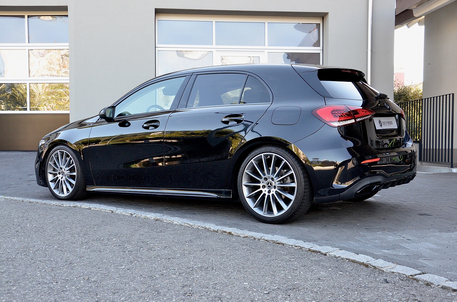MERCEDES-BENZ A 250 4Matic AMG Line 4Matic 7G-DCT-image-9
