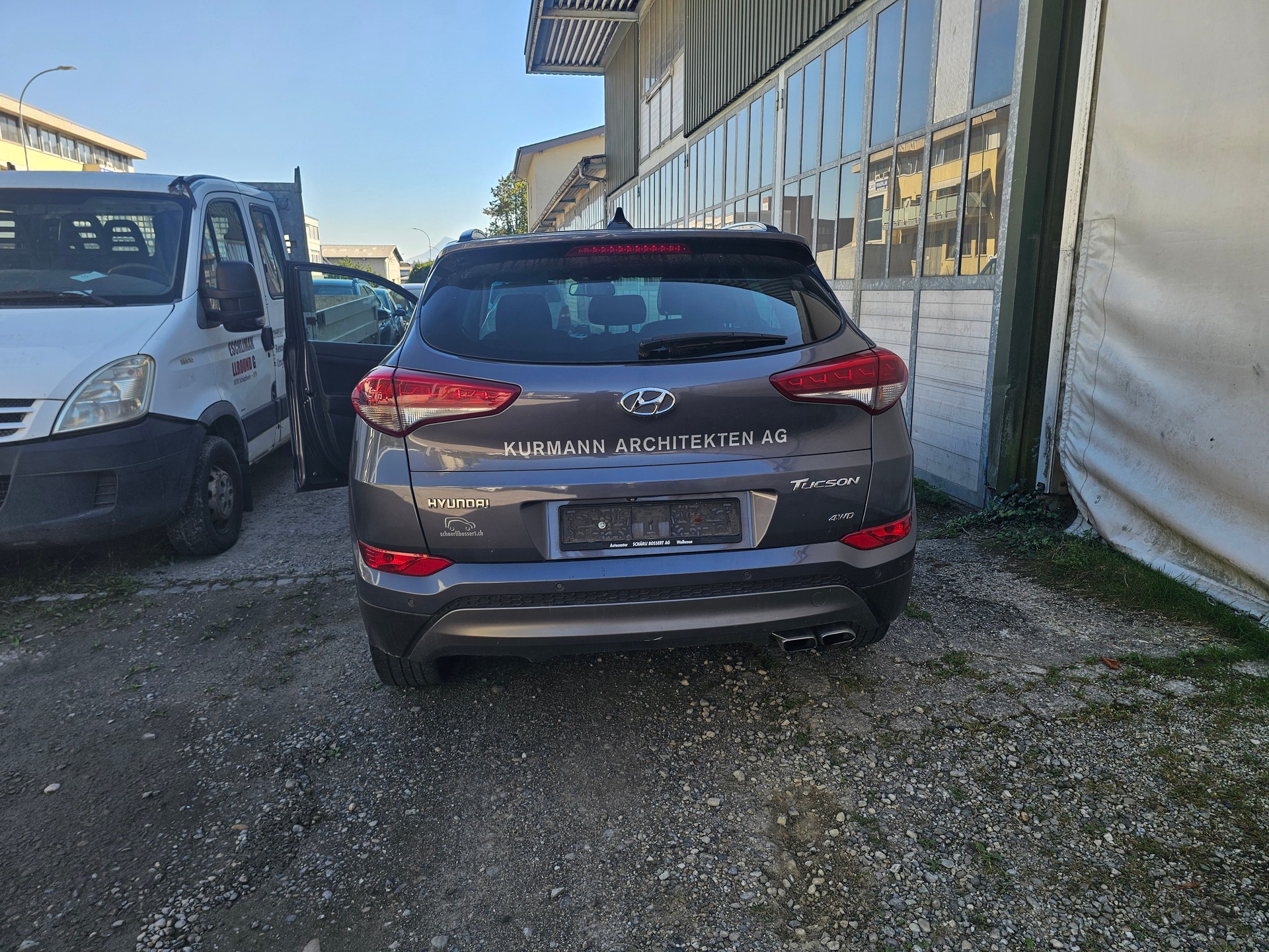 HYUNDAI Tucson 2.0 CRDI Vertex 4WD Automatic-image-3