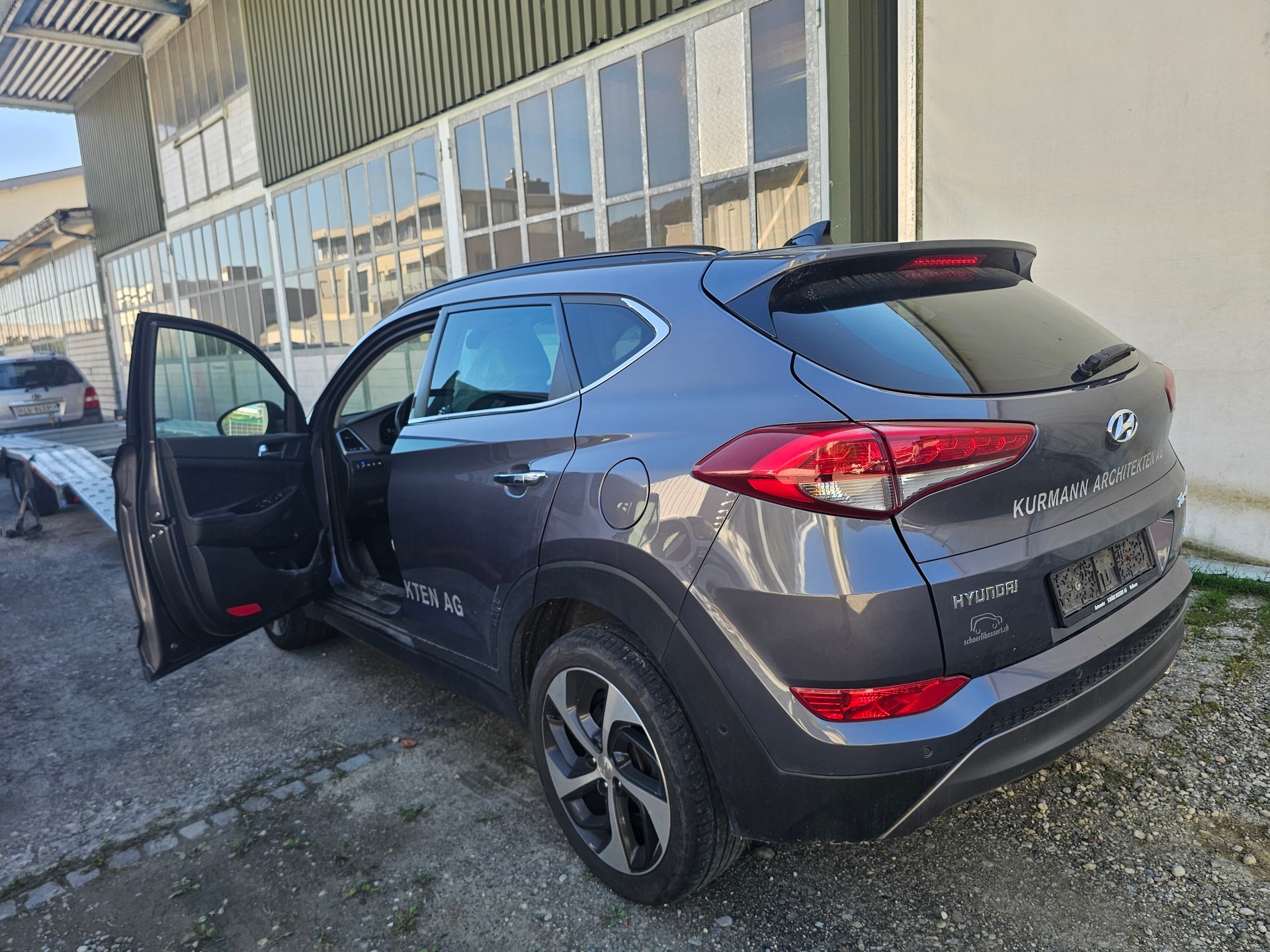 HYUNDAI Tucson 2.0 CRDI Vertex 4WD Automatic-image-4