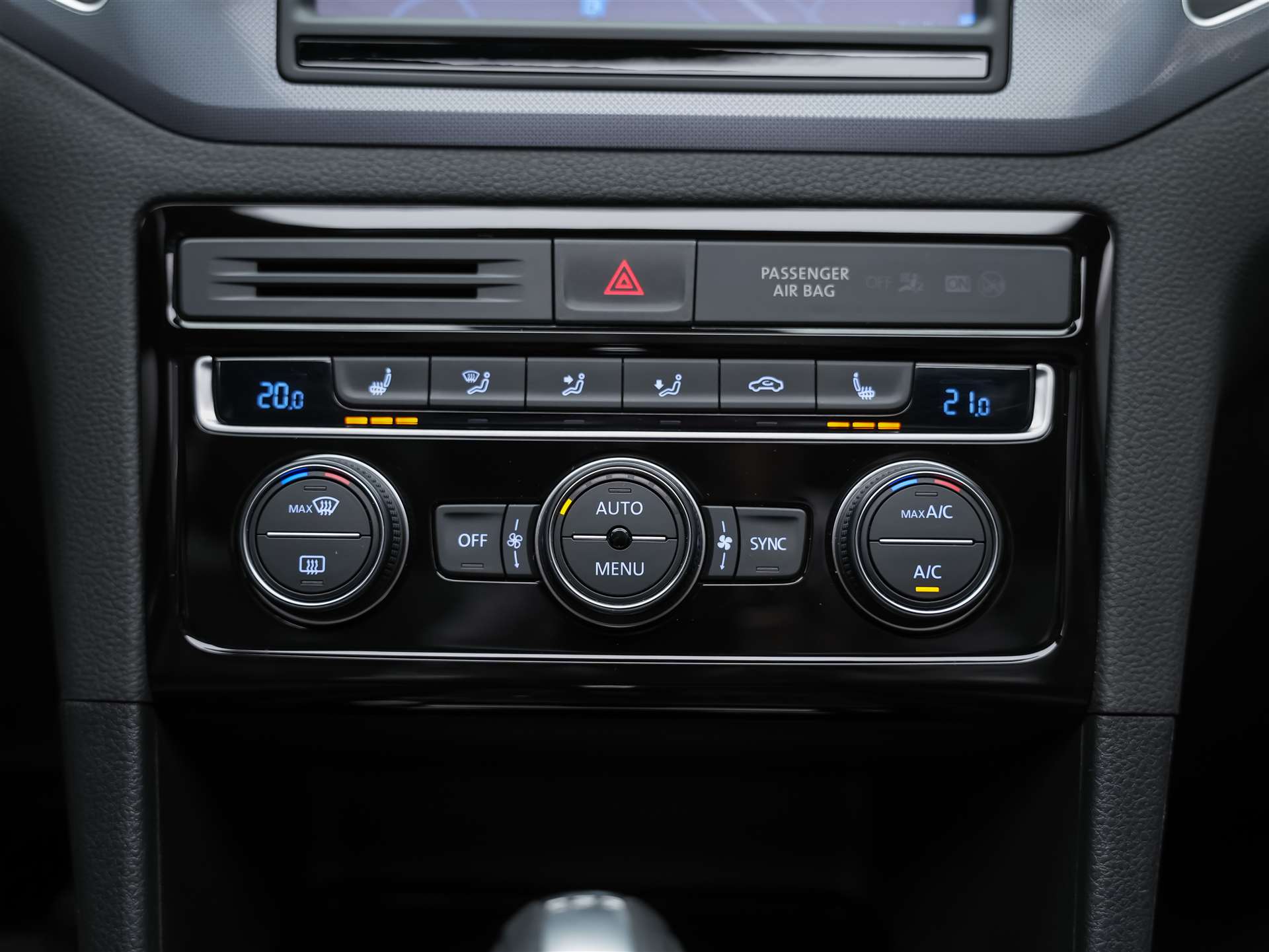 VW Golf Sportsvan 1.4 TSI R-Line DSG *Panorama*CH Fahrzeug*-image-25