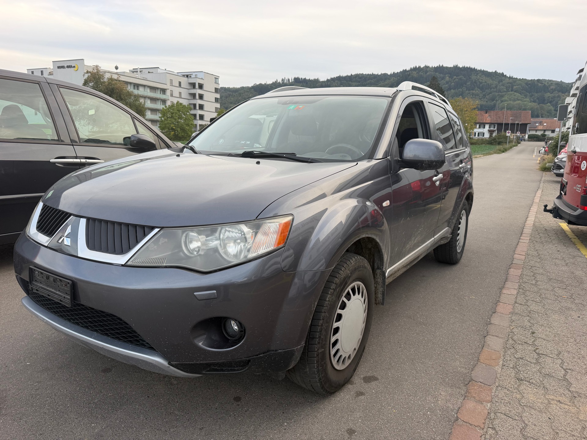MITSUBISHI Outlander 2.2 DID Intense 4WD-image-0