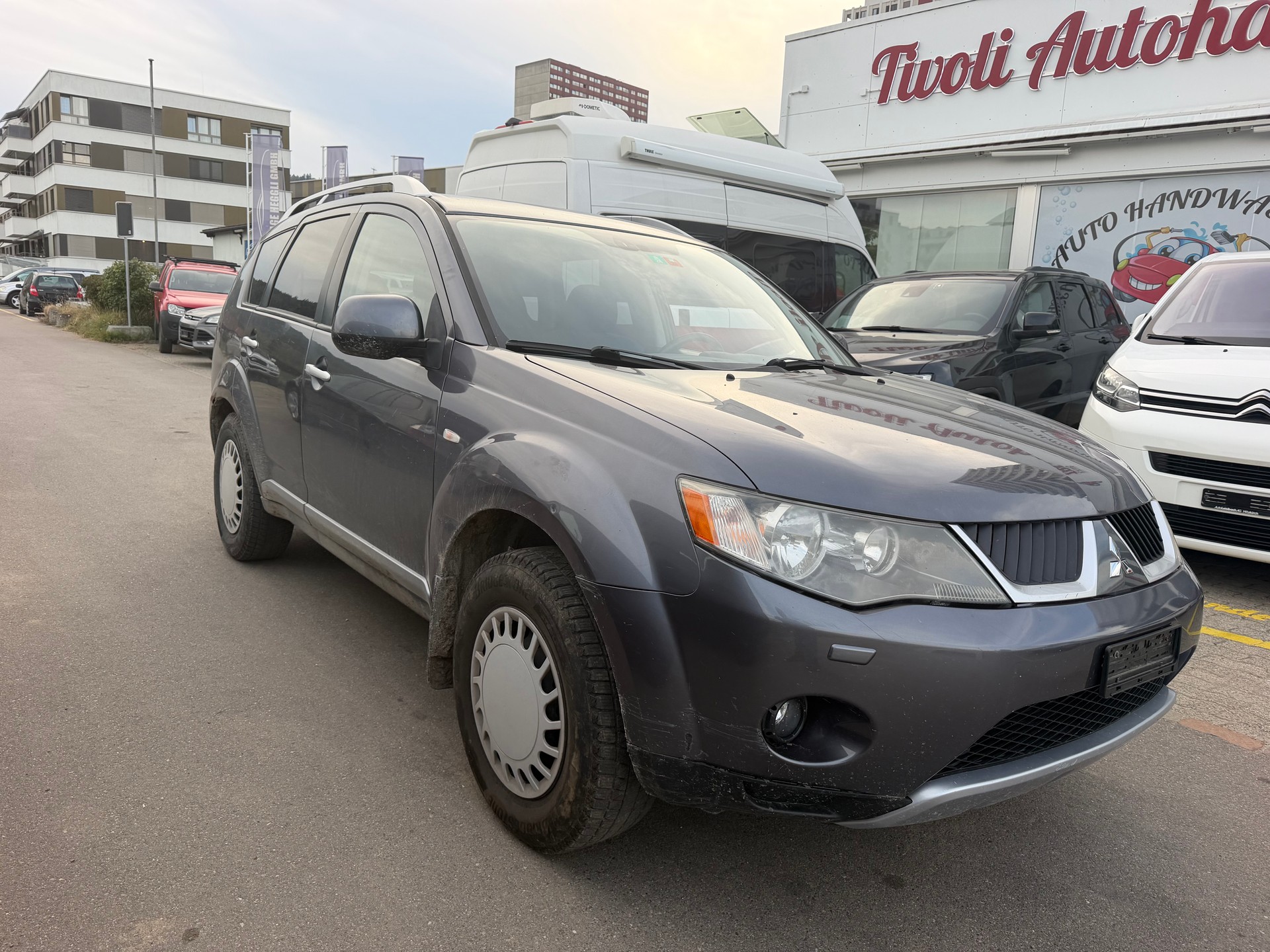 MITSUBISHI Outlander 2.2 DID Intense 4WD-image-1