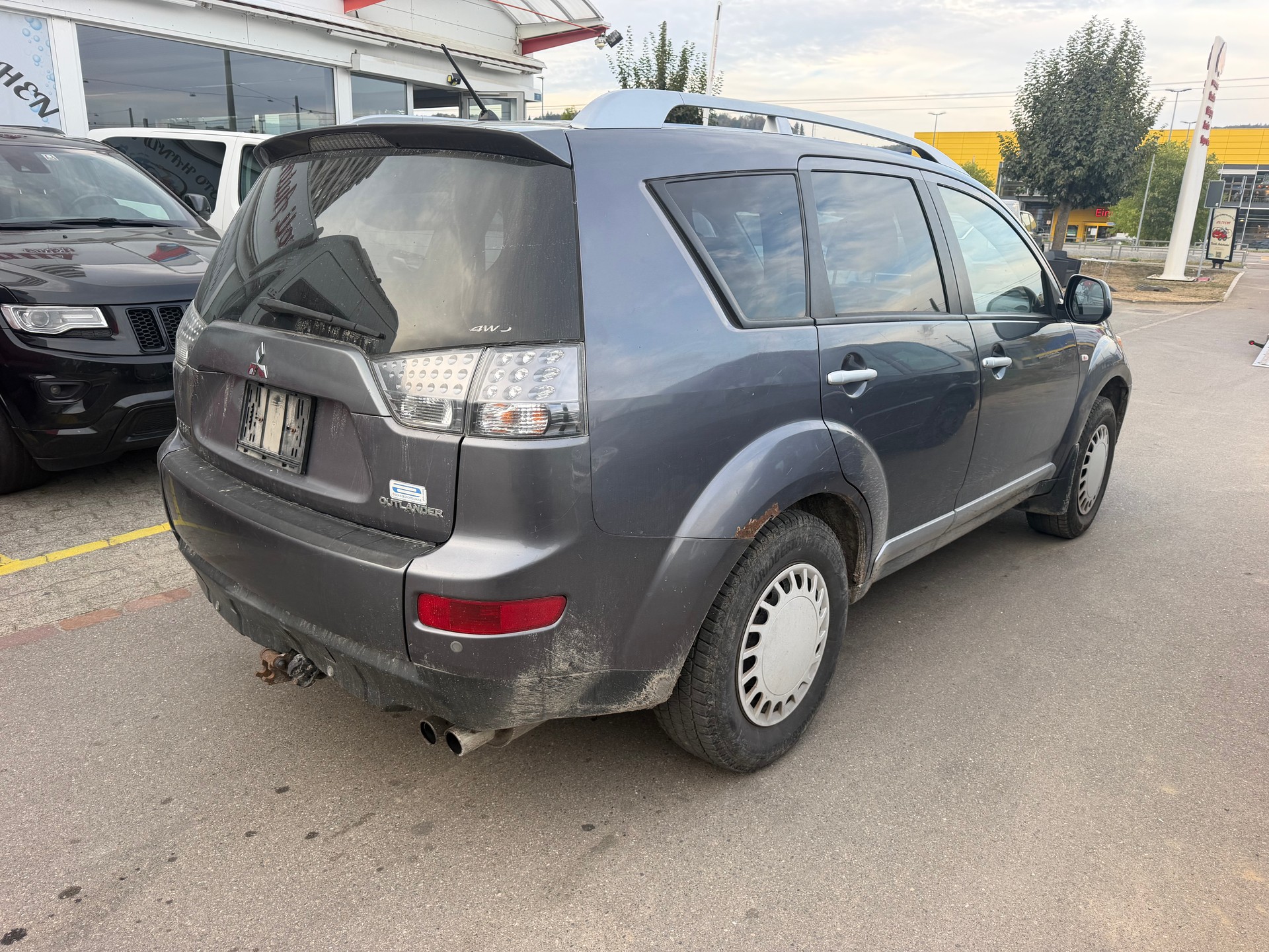 MITSUBISHI Outlander 2.2 DID Intense 4WD-image-3