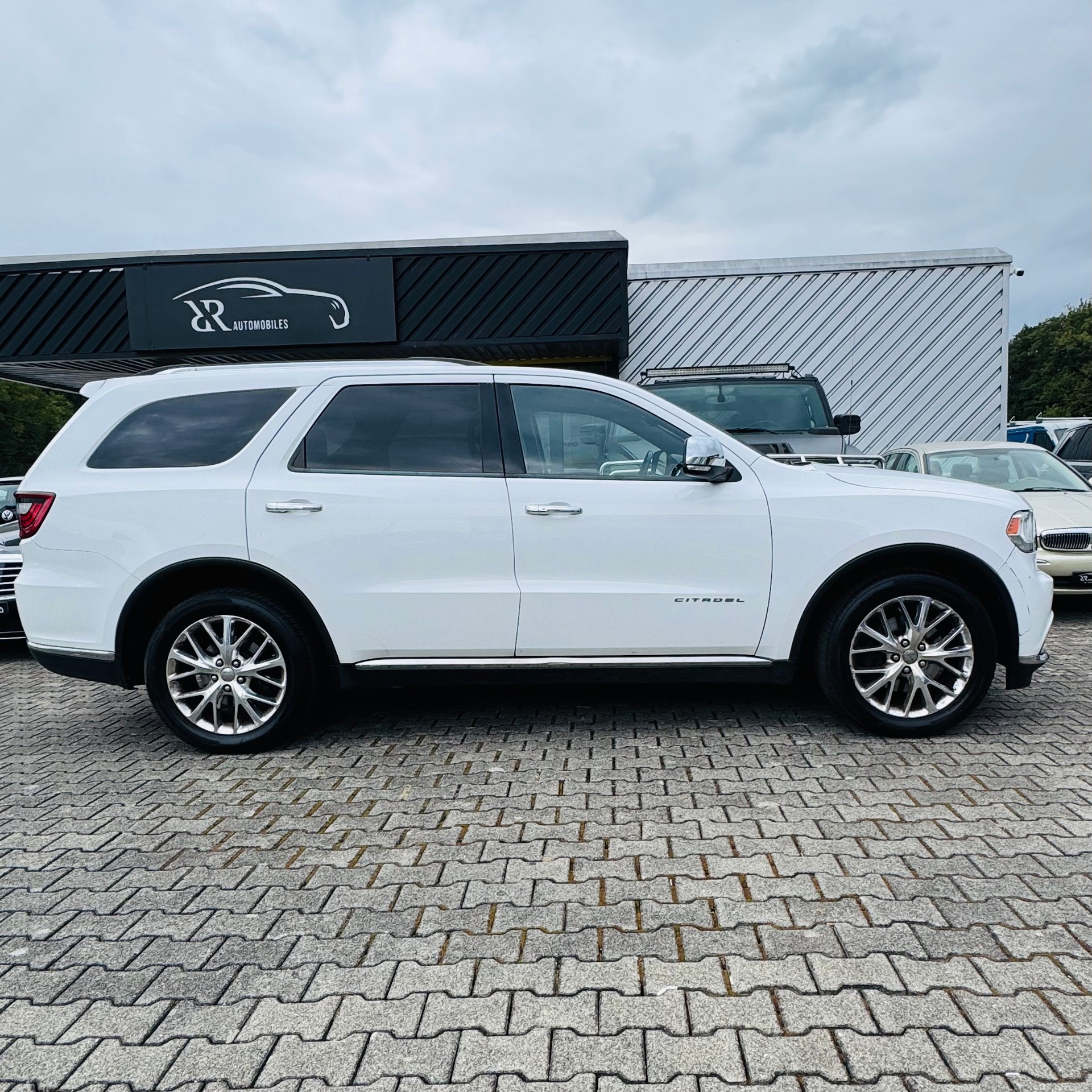 DODGE Durango 5.7 V8 HEMI Citadel-image-1