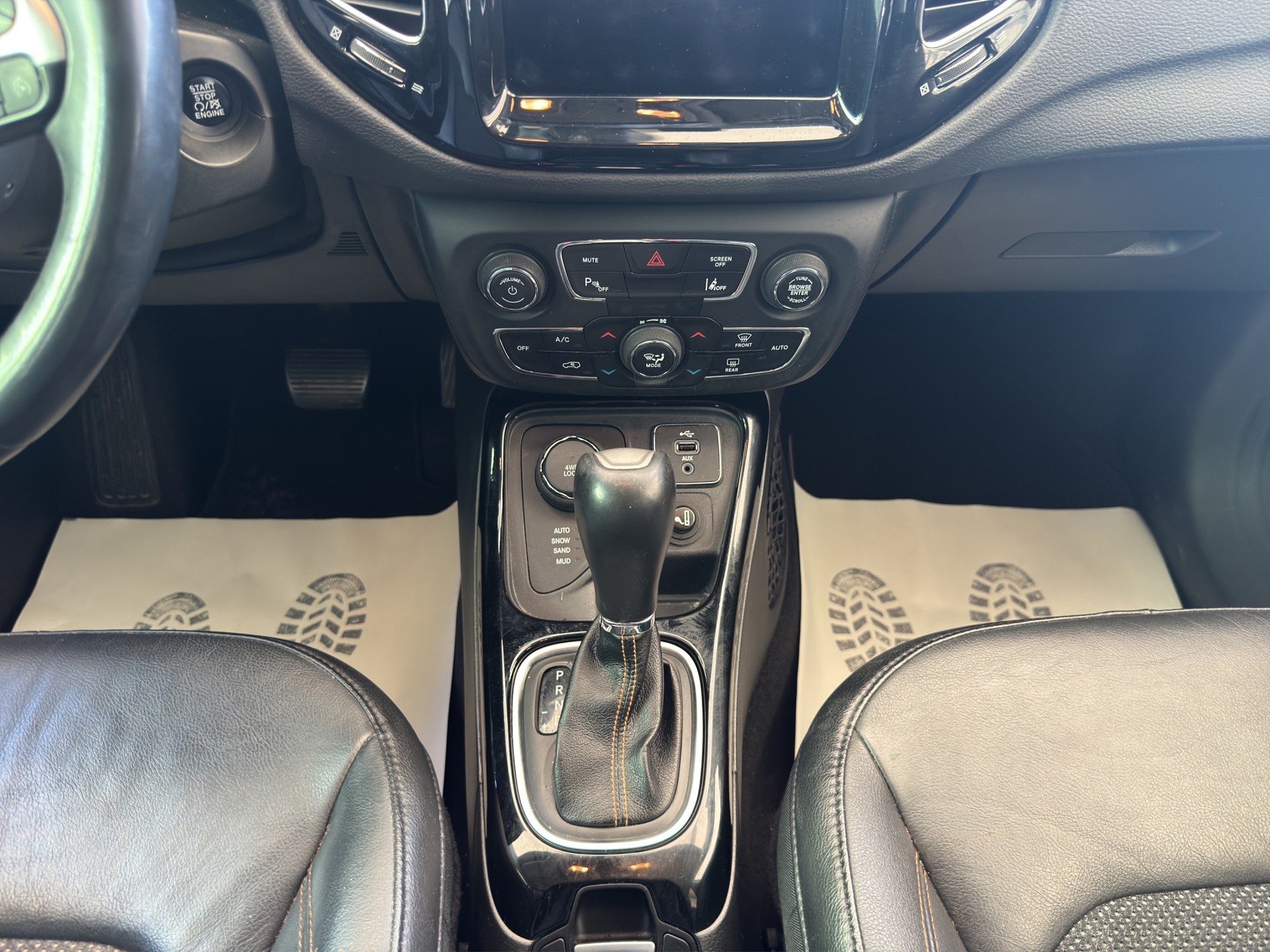 JEEP Compass 2.0CRD Limited AWD 9ATX-image-10