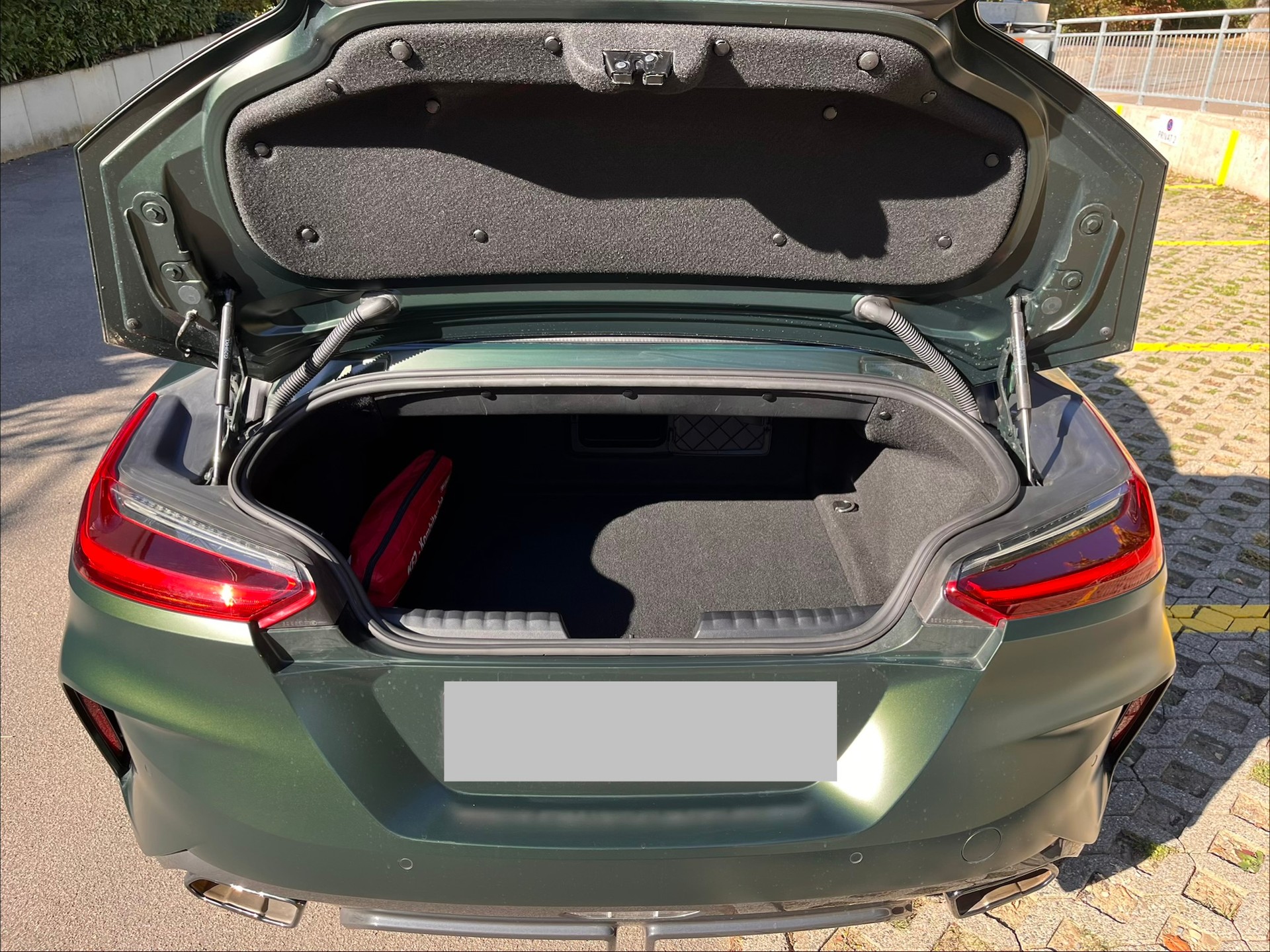 BMW M40i-image-4