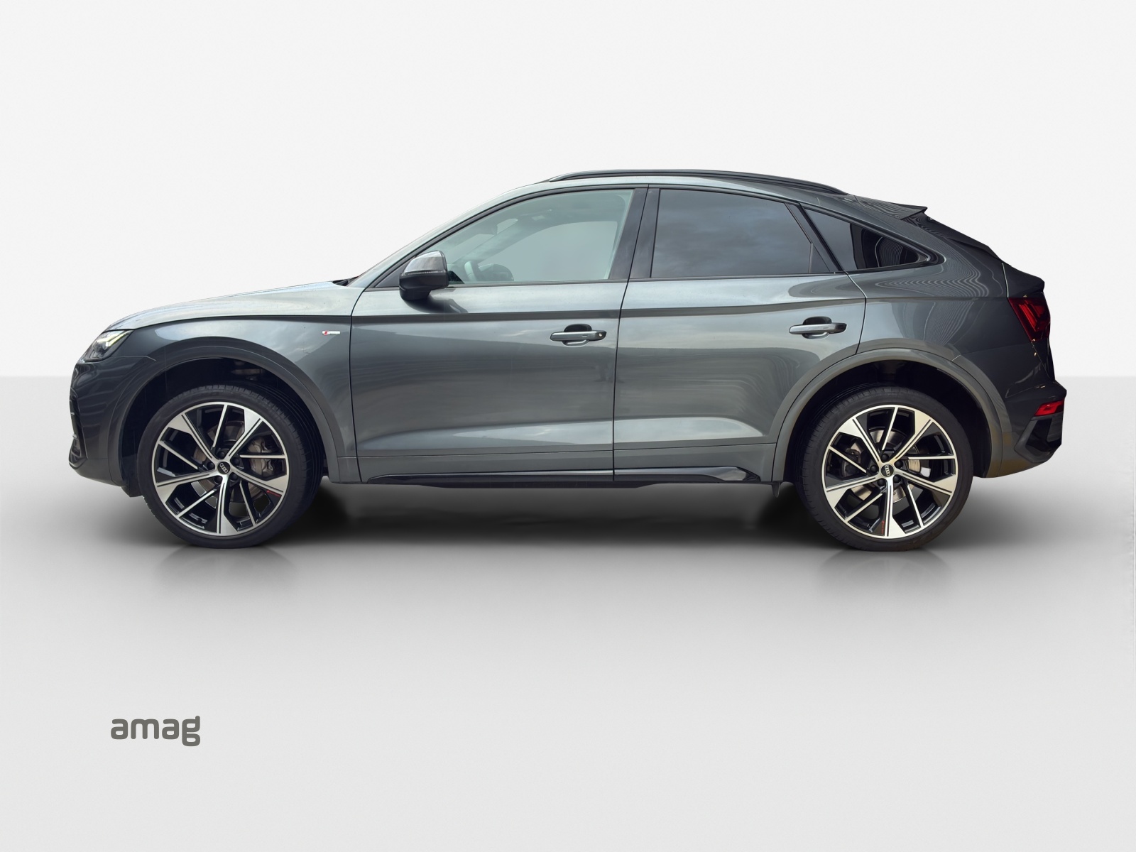 AUDI Q5 Sportback 40 TDI Blackedition quattro S-tronic-image-1