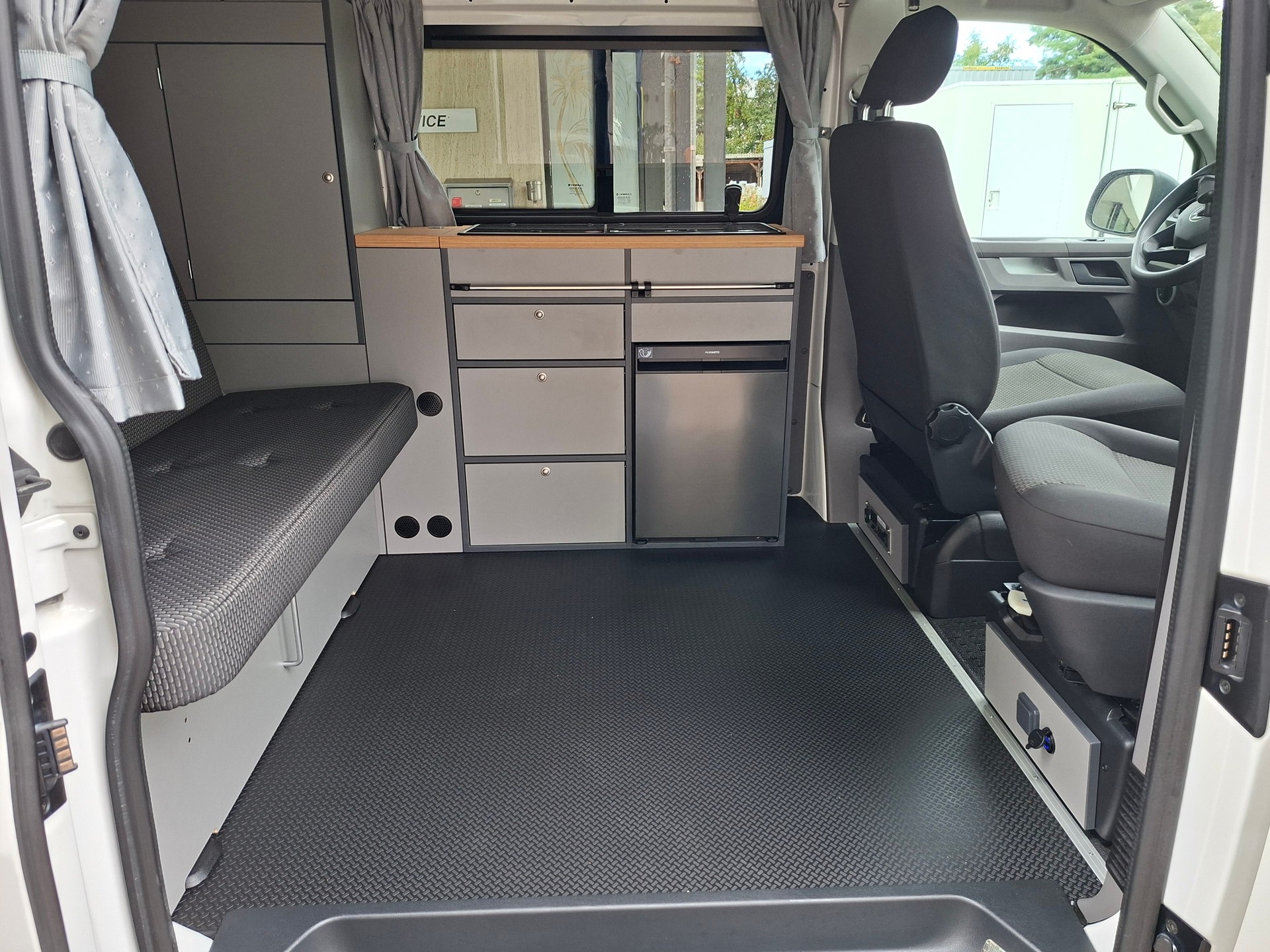 VW T6 2.0 TDI 150PS 4M 4X4 MareMonti COMFORT Camper 5Sitze-image-10