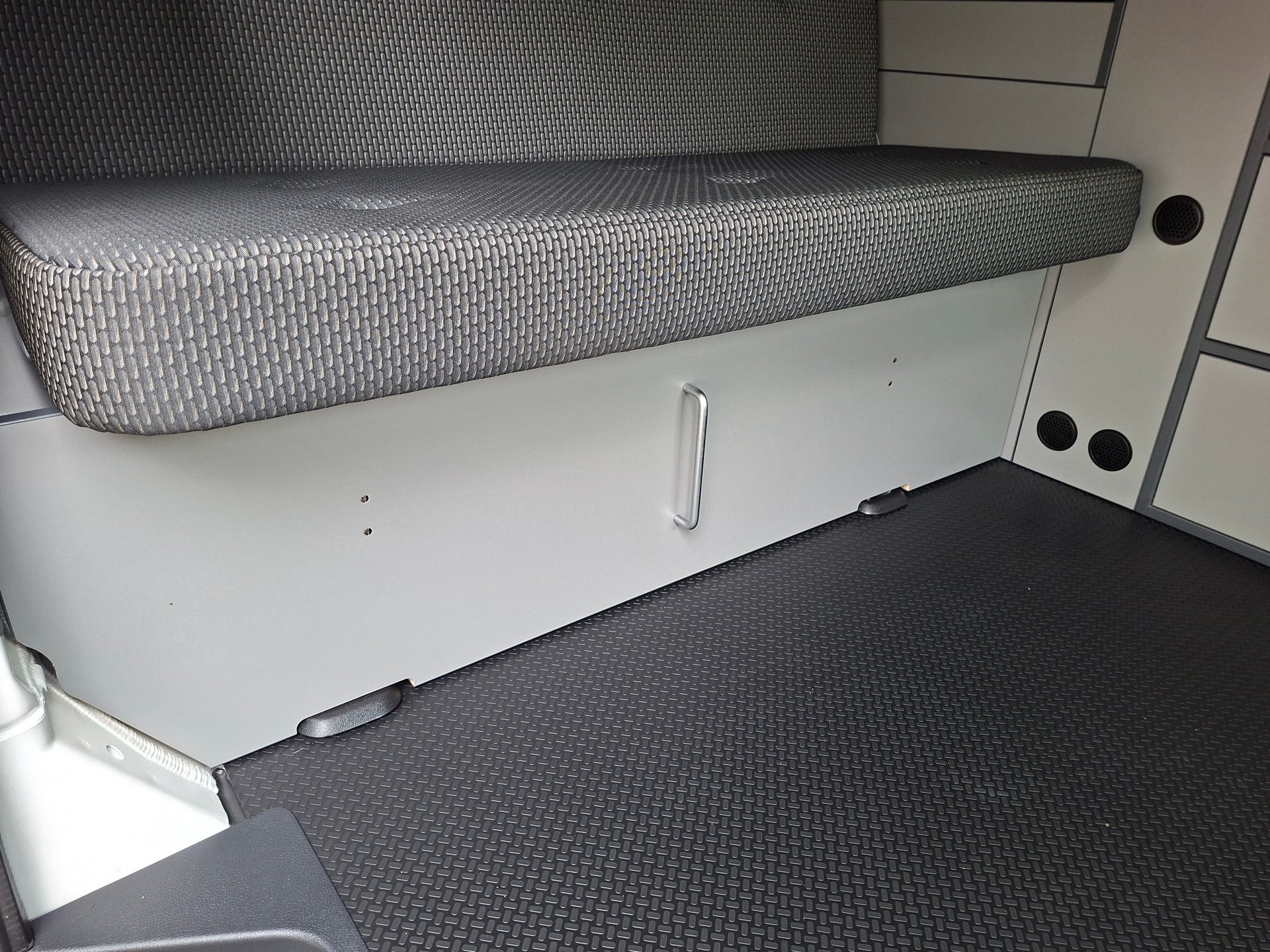 VW T6 2.0 TDI 150PS 4M 4X4 MareMonti COMFORT Camper 5Sitze-image-9