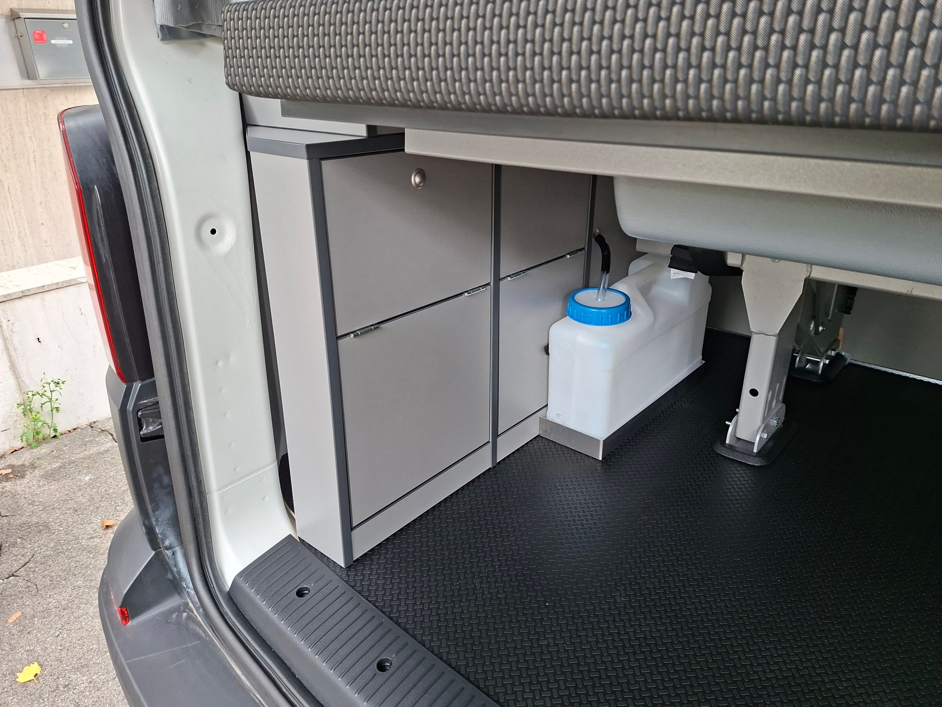 VW T6 2.0 TDI 150PS 4M 4X4 MareMonti COMFORT Camper 5Sitze-image-12