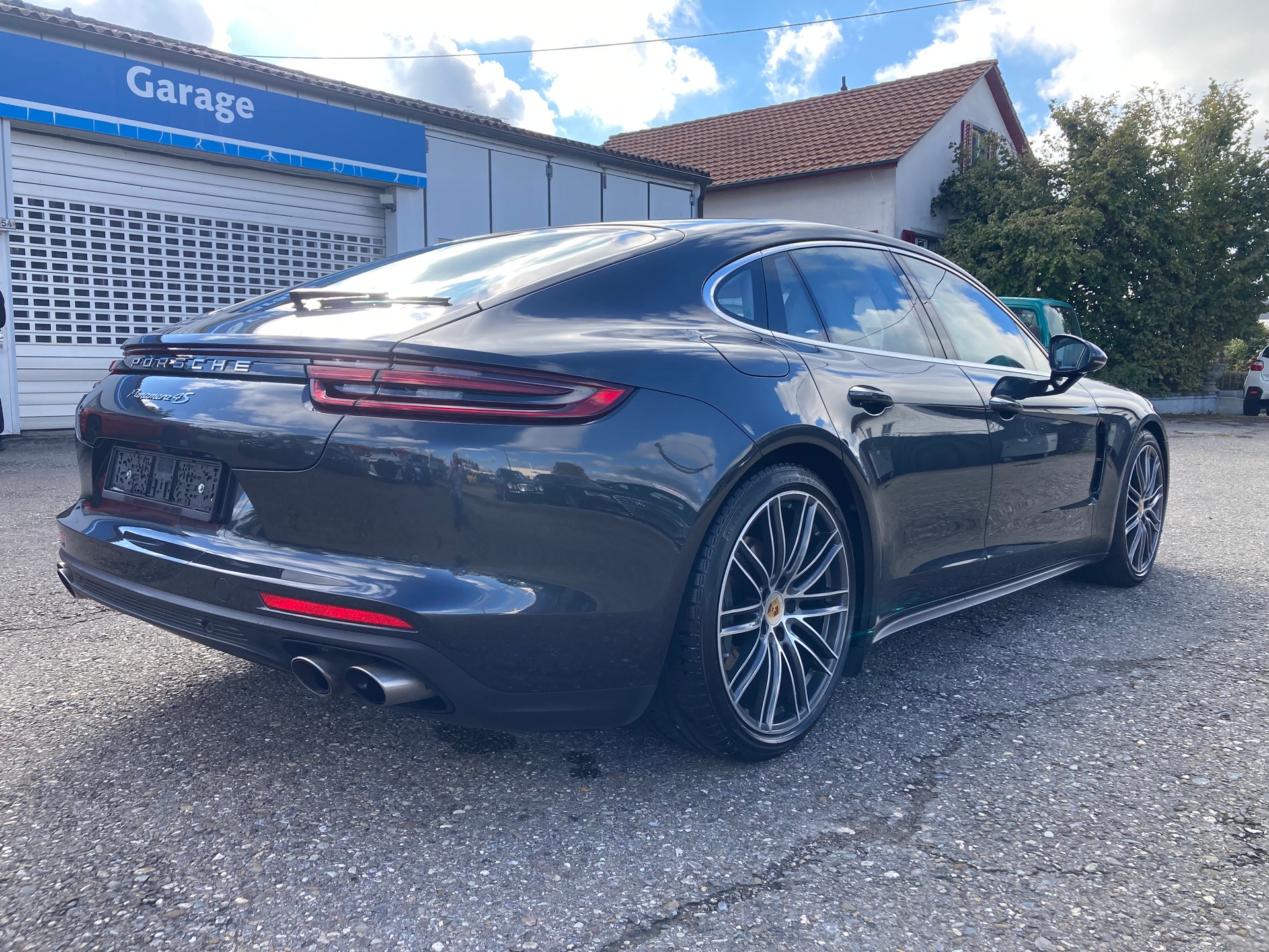 PORSCHE Panamera 4S PDK-image-3